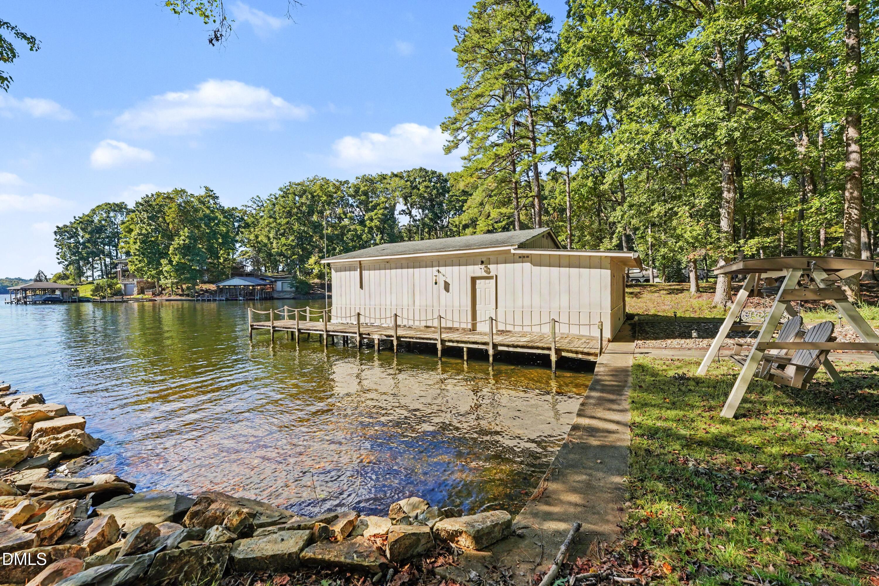 1041 Emerald Shores Road Property Photo 43