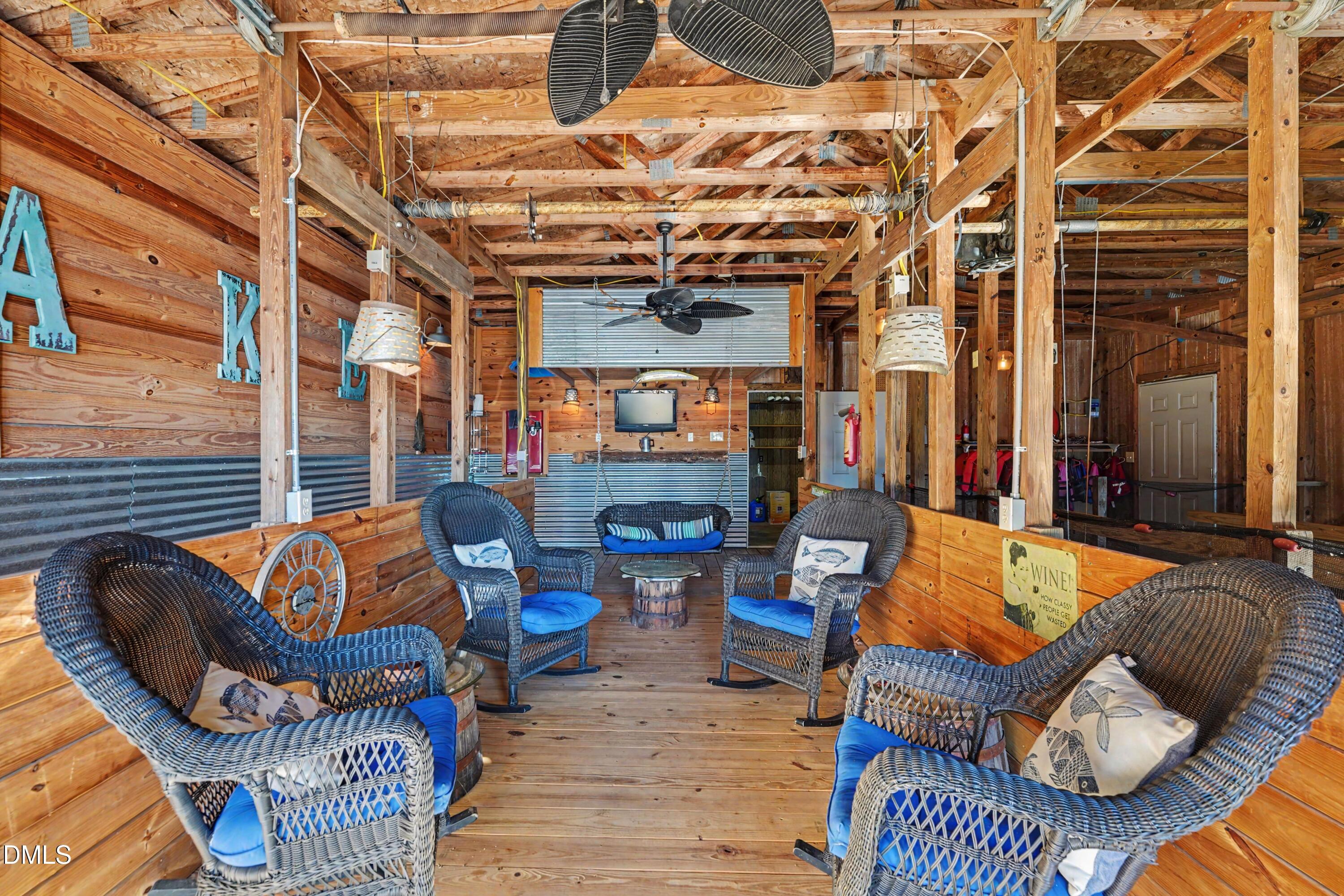1041 Emerald Shores Road Property Photo 45