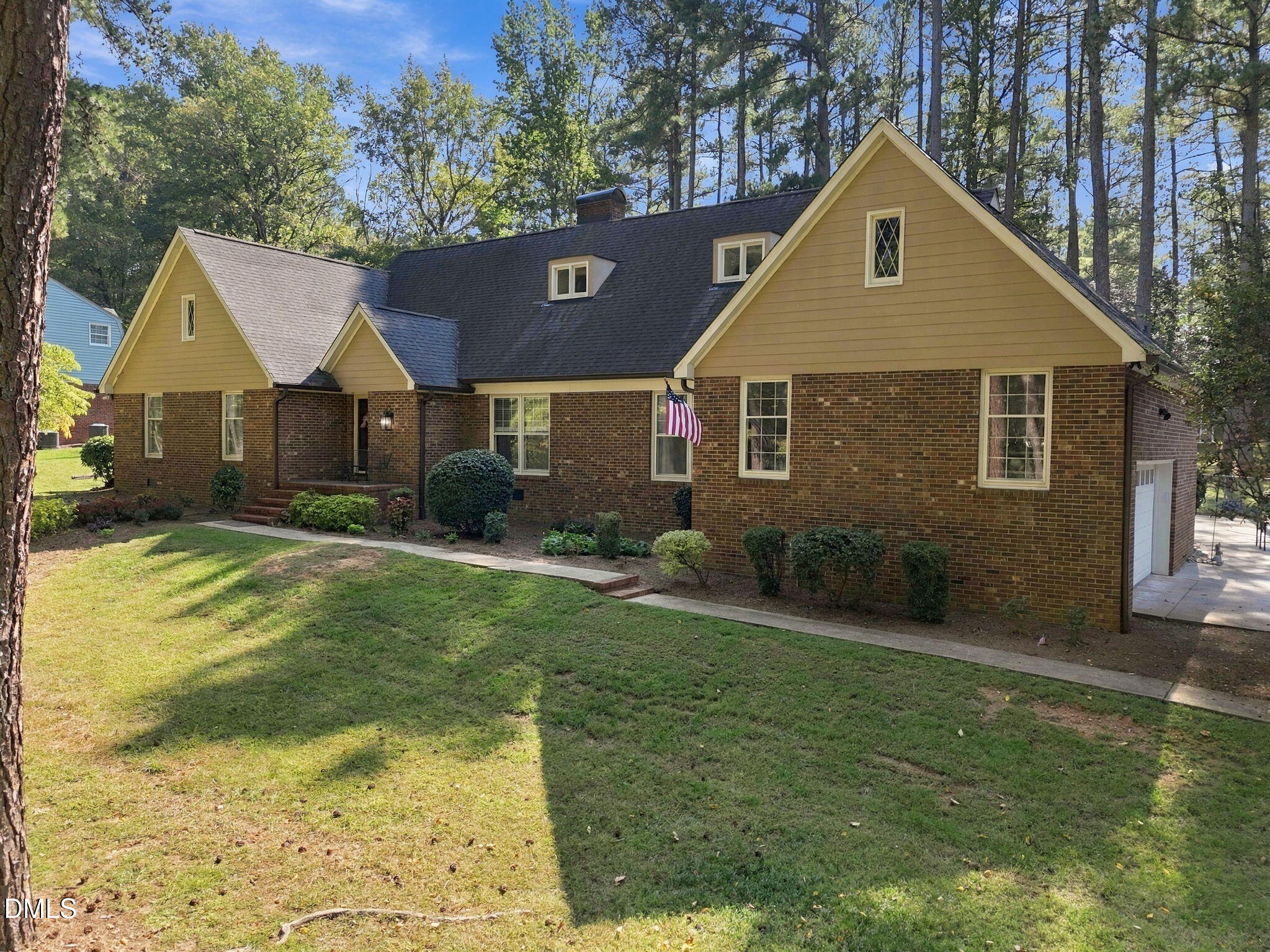 1755 Parker Lane Property Photo 4