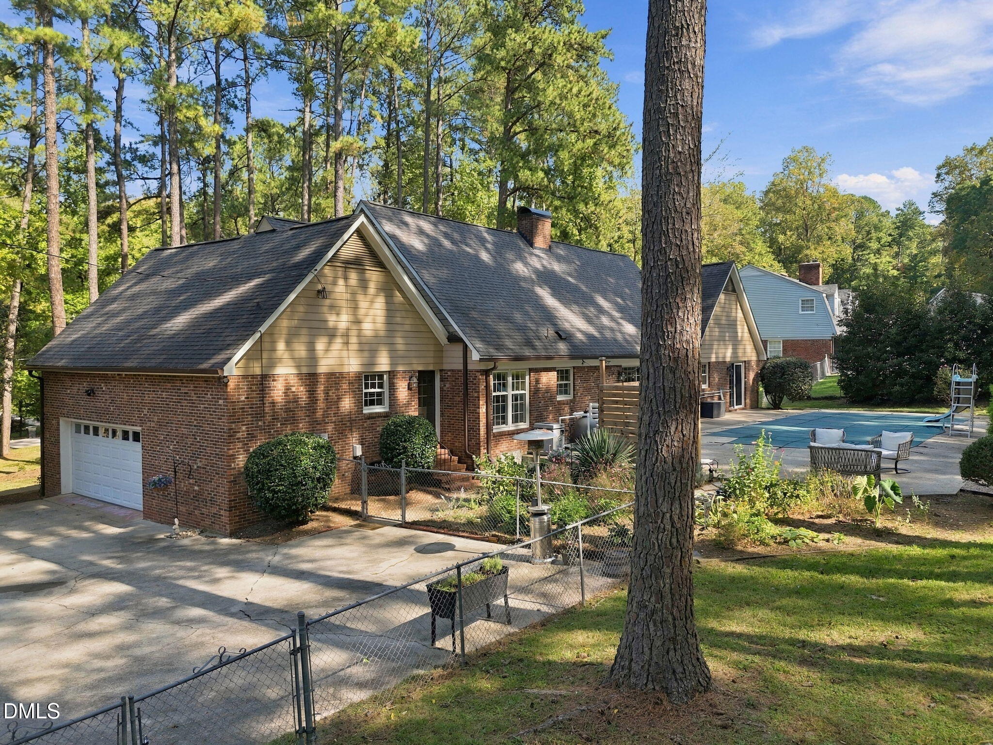 1755 Parker Lane Property Photo 9