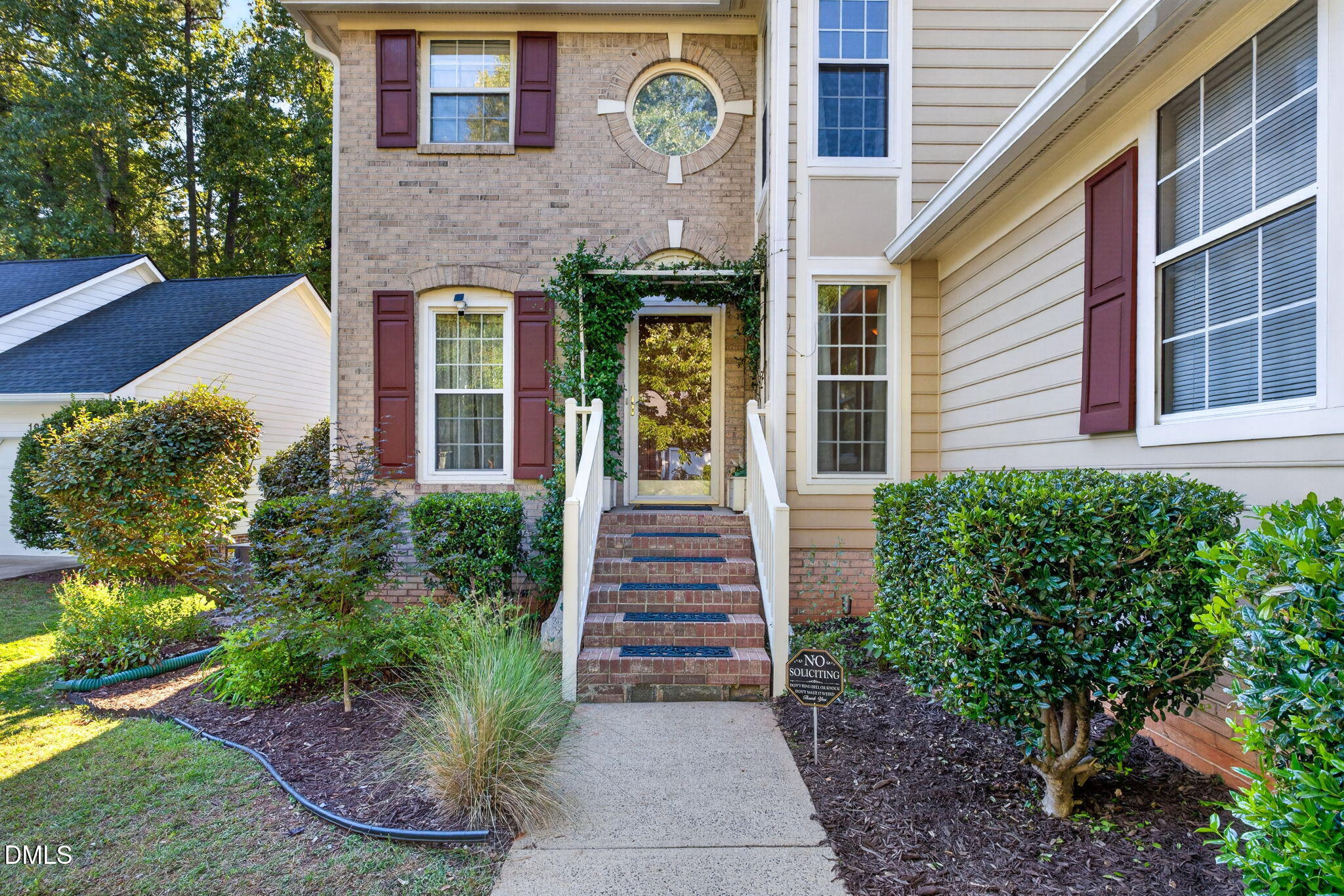 100 Glensford Way Property Photo 7