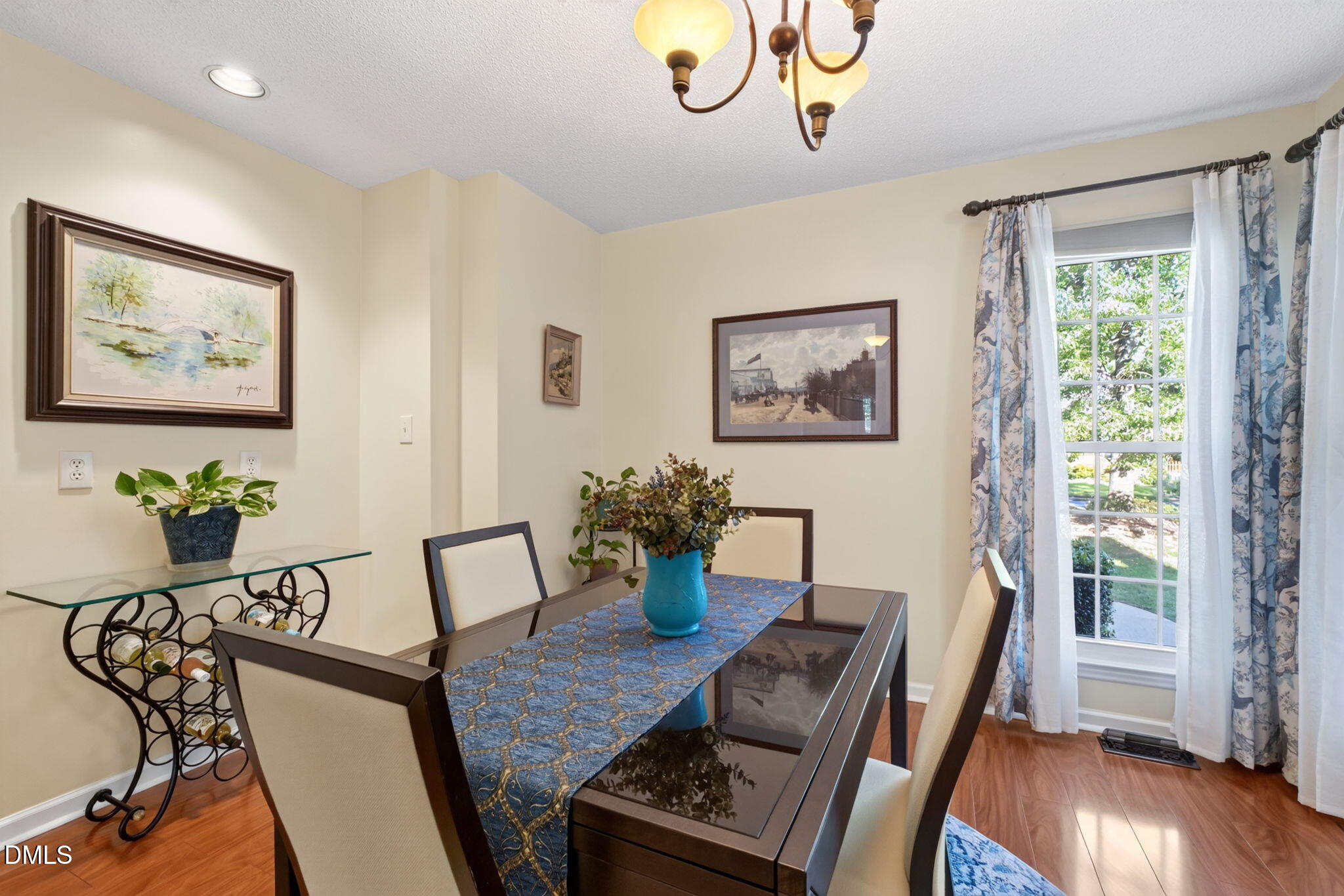 100 Glensford Way Property Photo 15