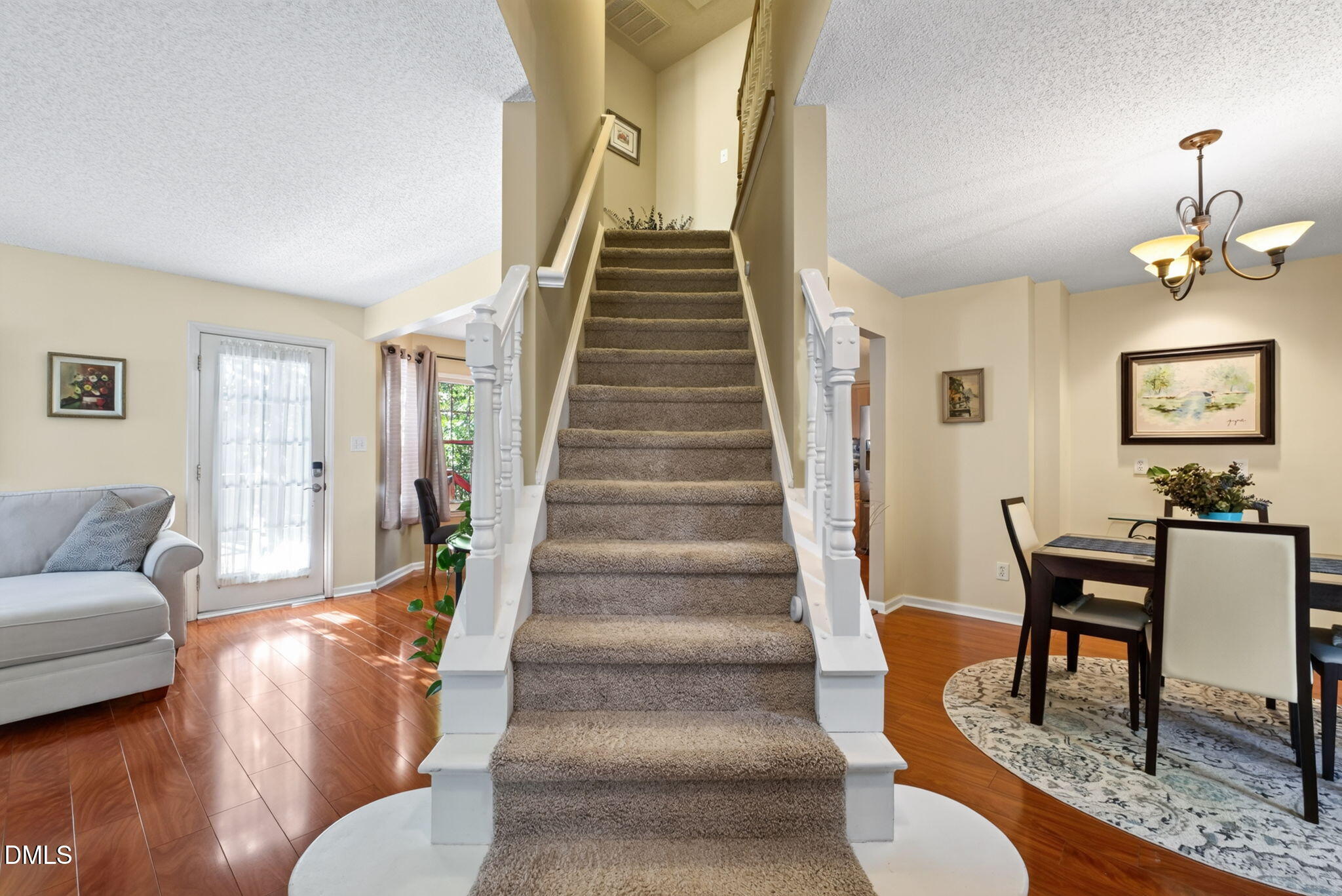 100 Glensford Way Property Photo 26