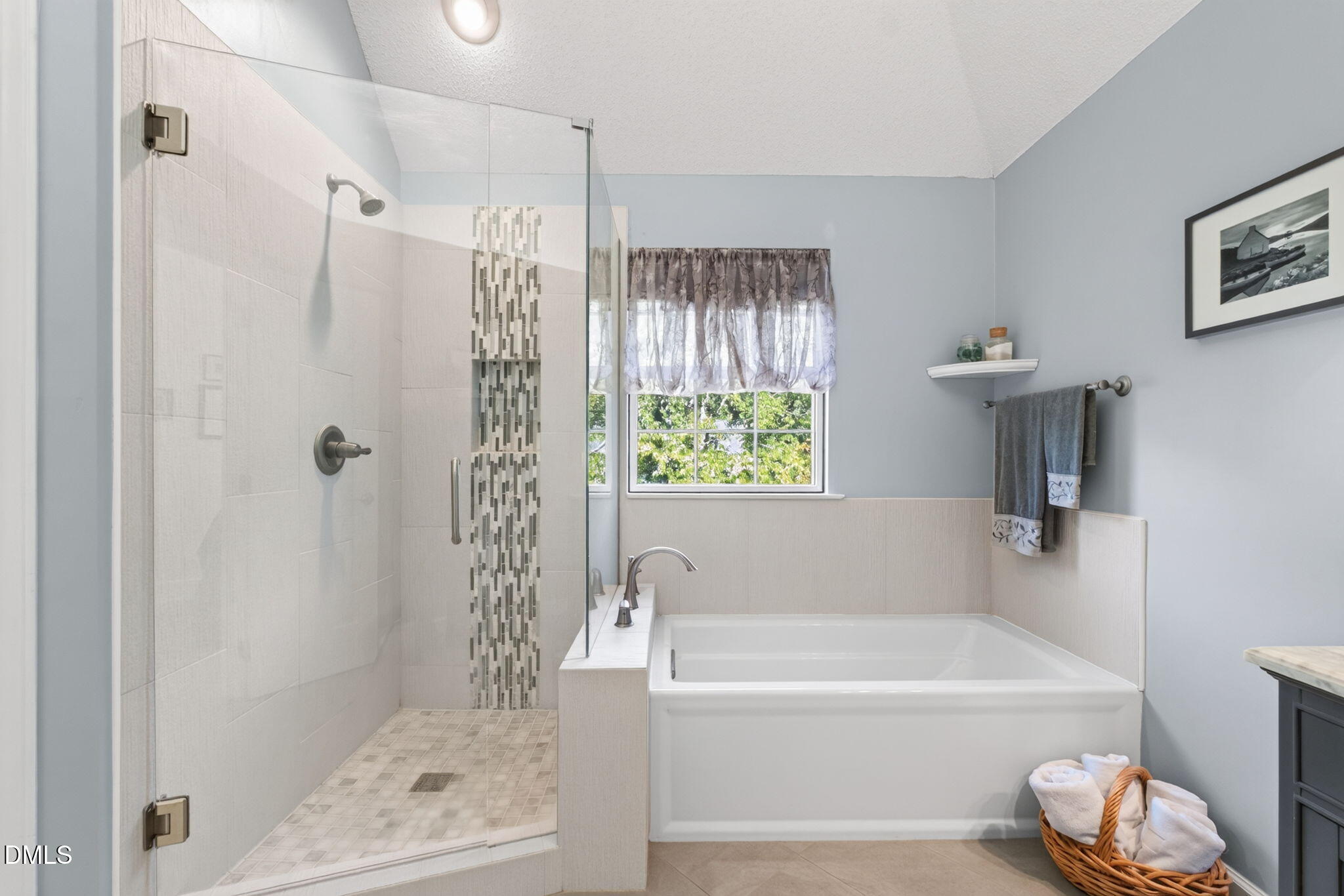 100 Glensford Way Property Photo 34