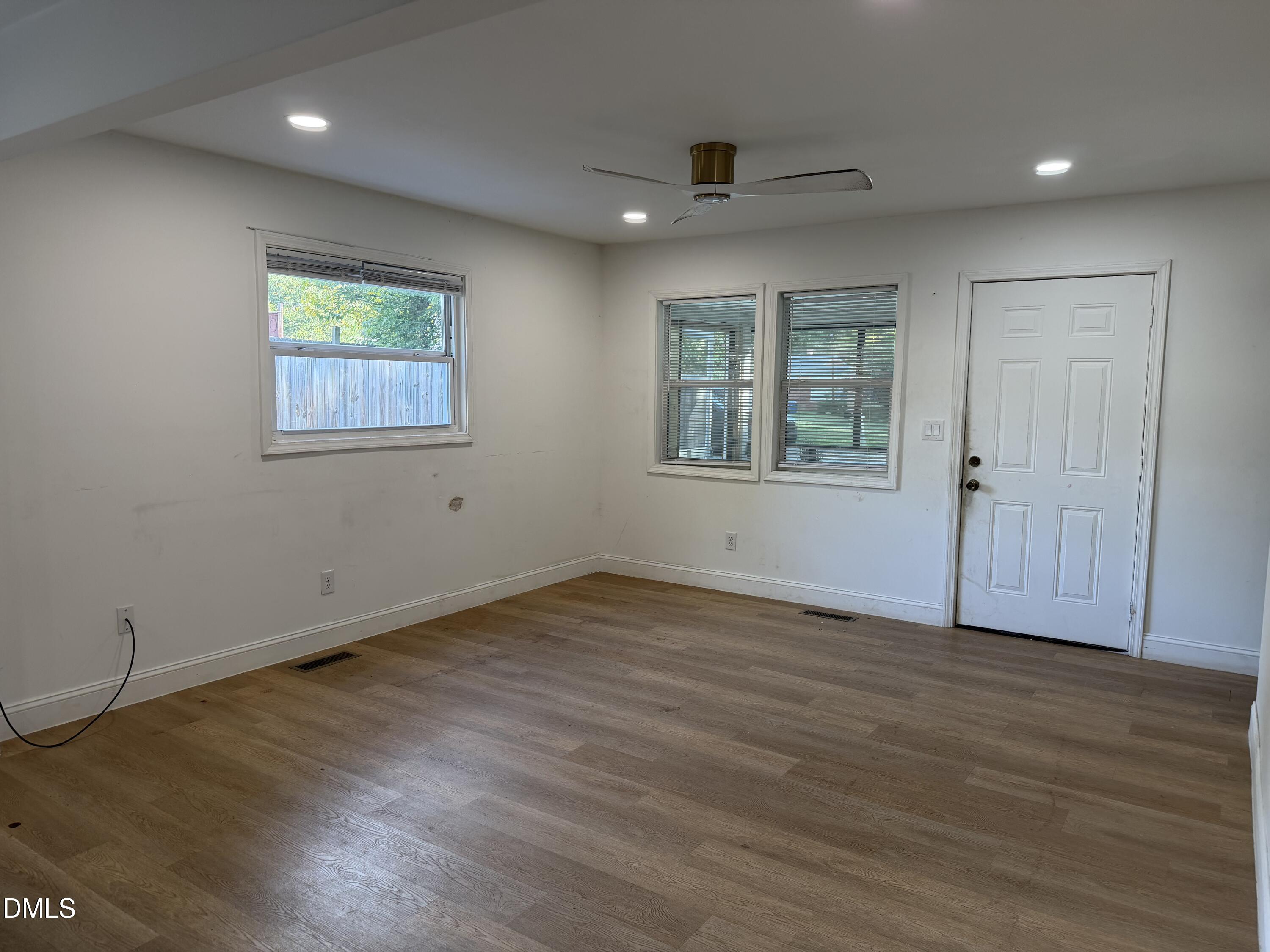 2917 State Street Property Photo 20