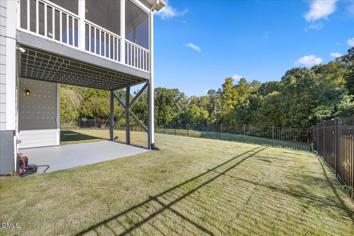 1013 Palace Garden Way Property Photo 34
