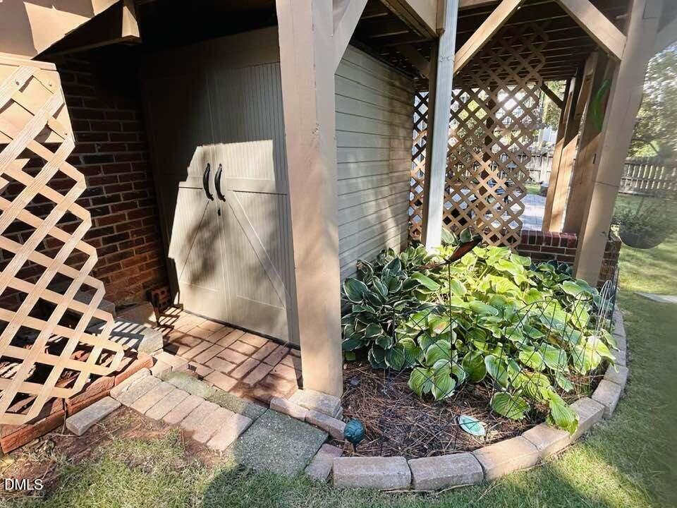 8900 Castleton Lane Property Photo 45