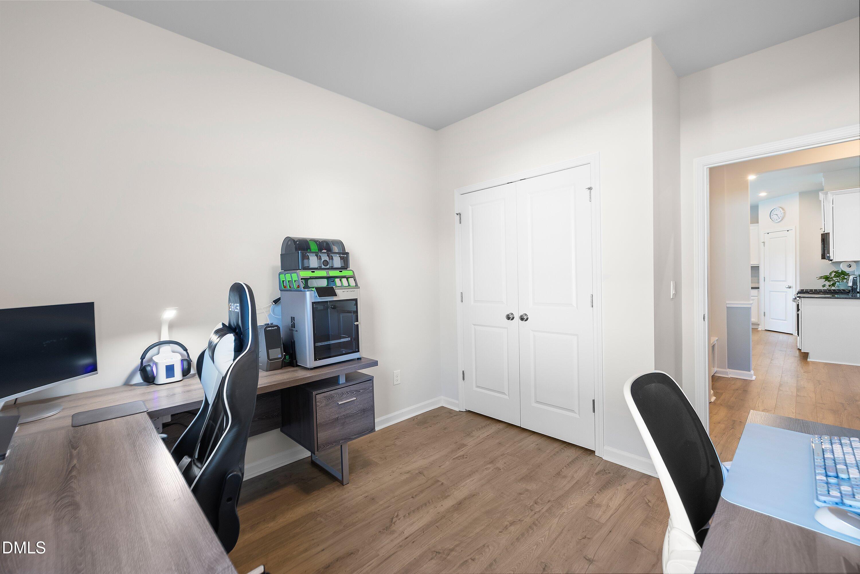 221 Lily Oak Drive Property Photo 13