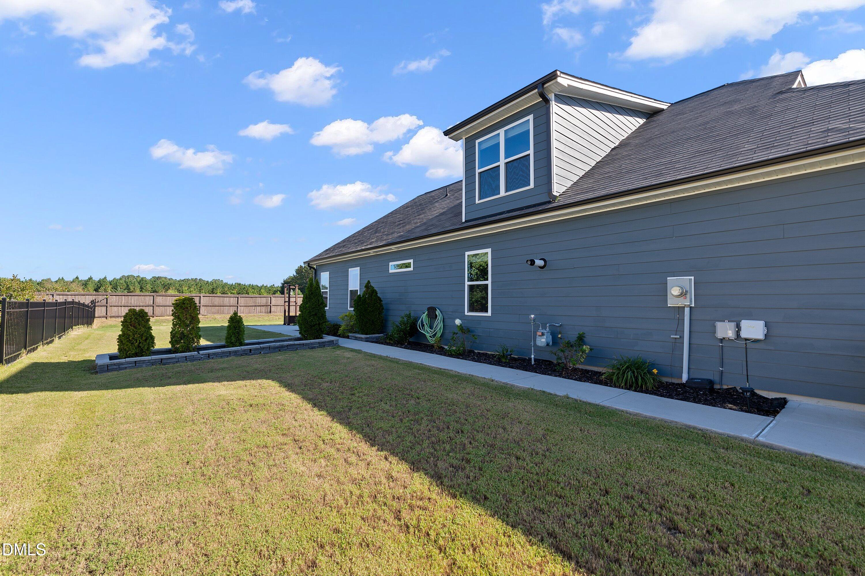 221 Lily Oak Drive Property Photo 42