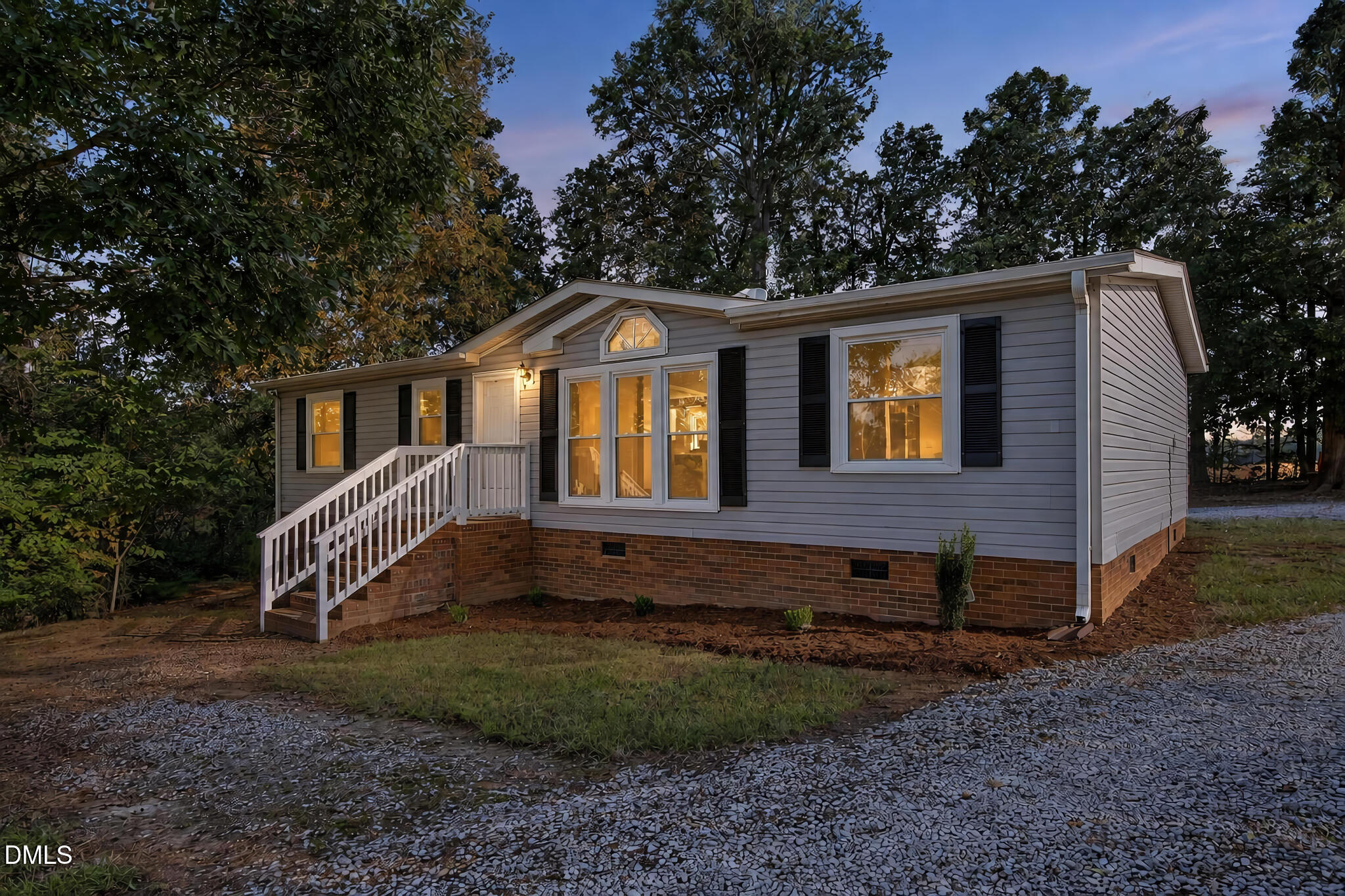 437 Tingen Mine Road Property Photo 1