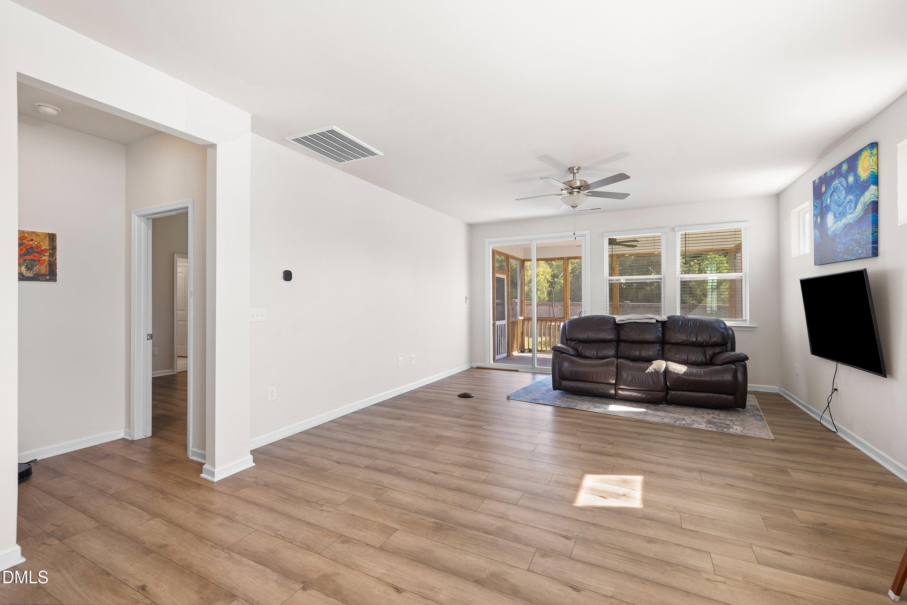 710 Briar Gate Drive Property Photo 15