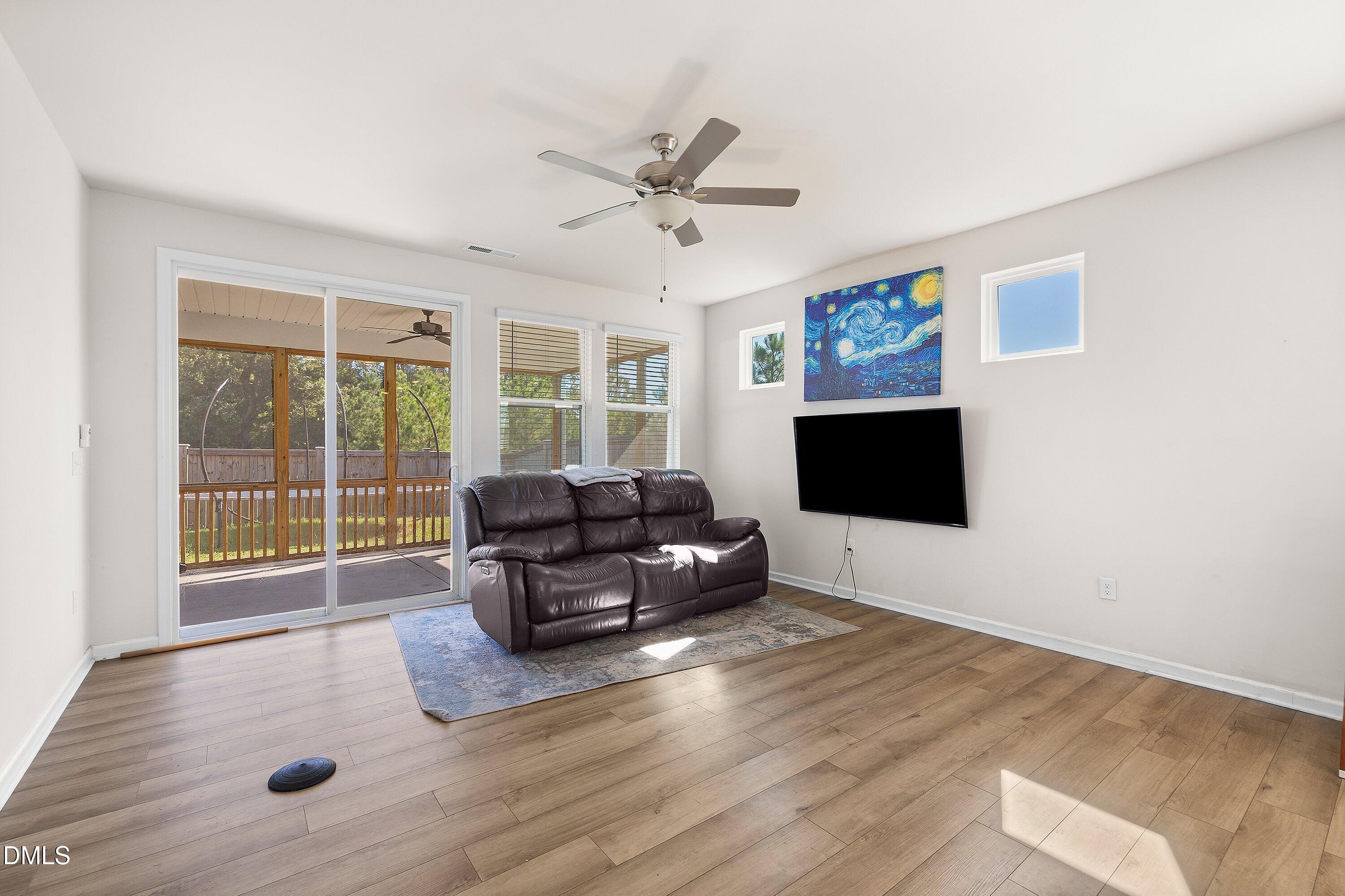 710 Briar Gate Drive Property Photo 16