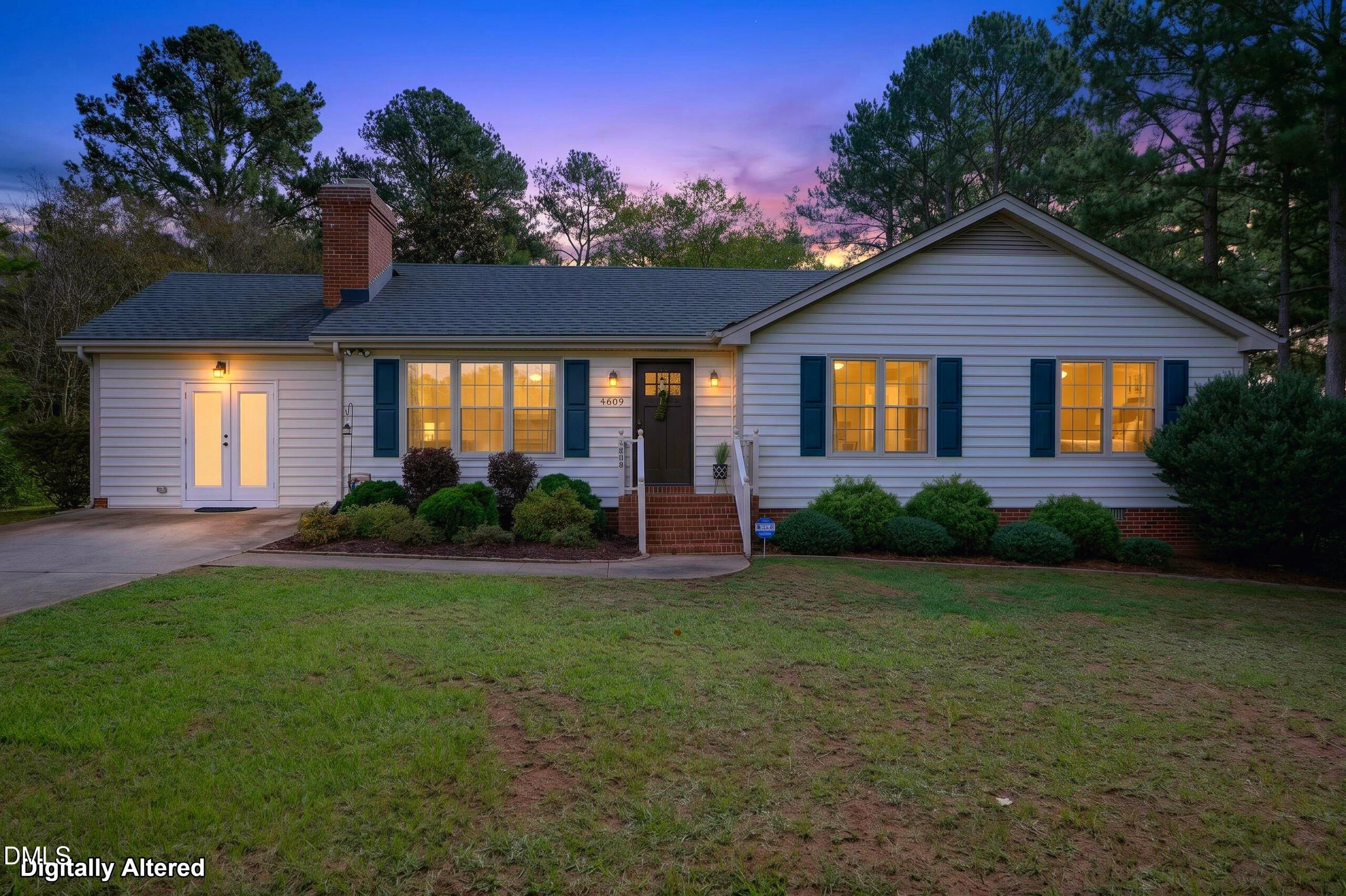 8609 Manns Loop Road Property Photo 2