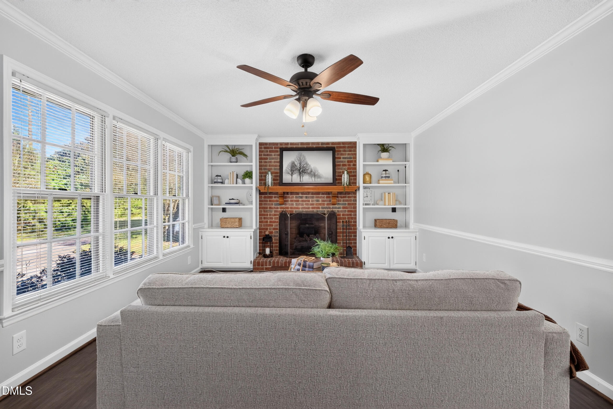 8609 Manns Loop Road Property Photo 7