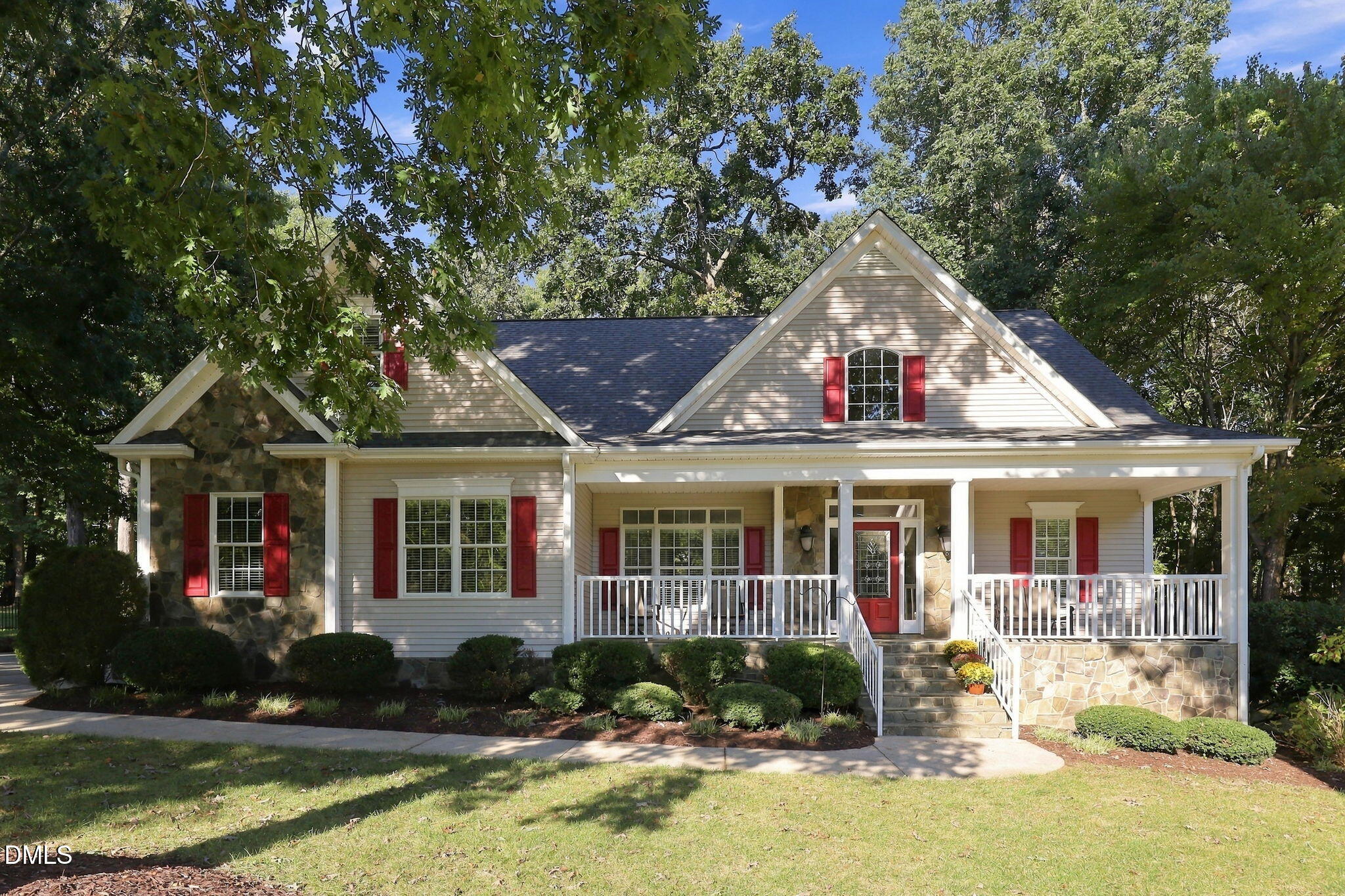 125 Scotts Pine Circle Property Photo 1