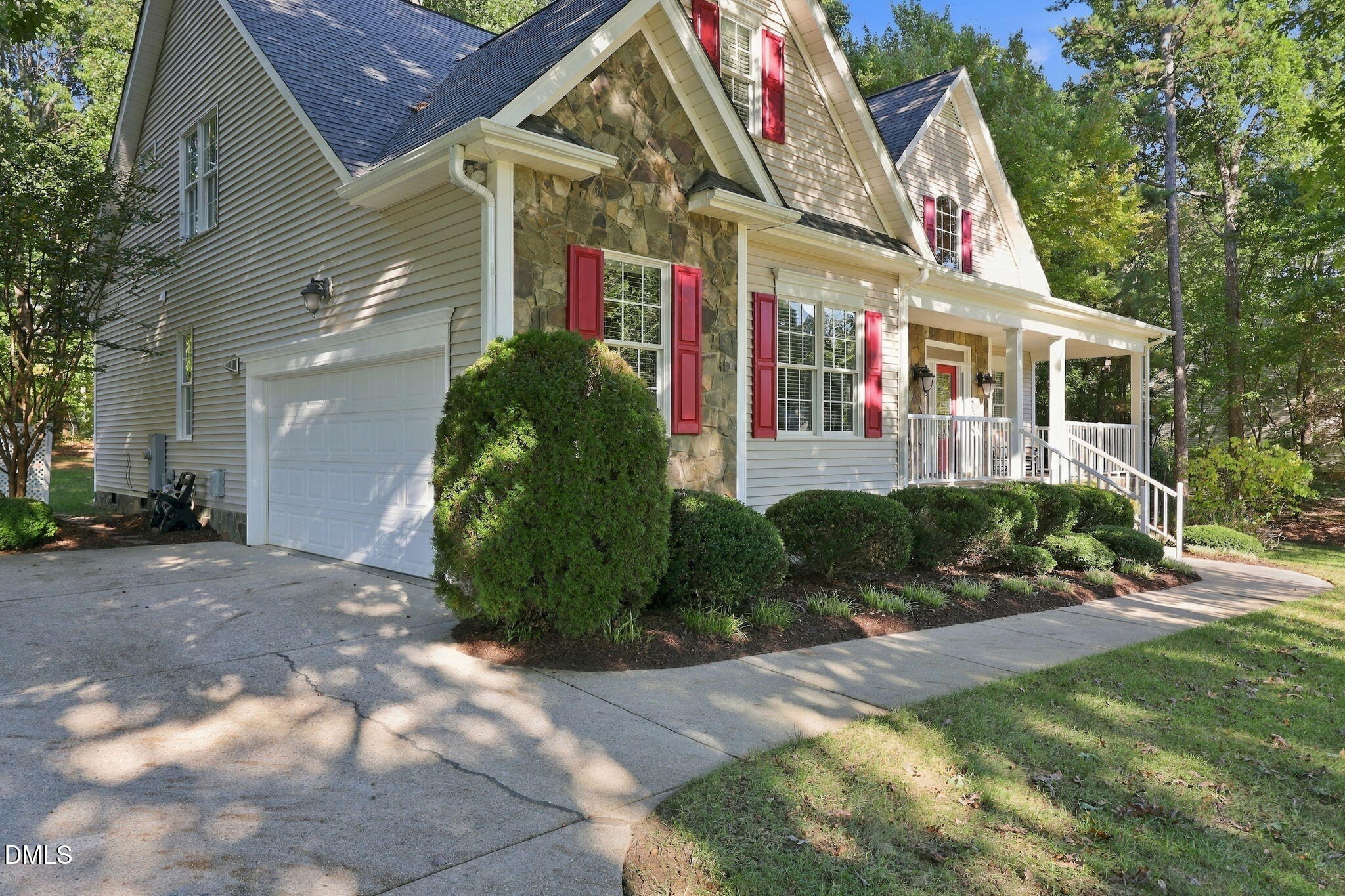 125 Scotts Pine Circle Property Photo 4