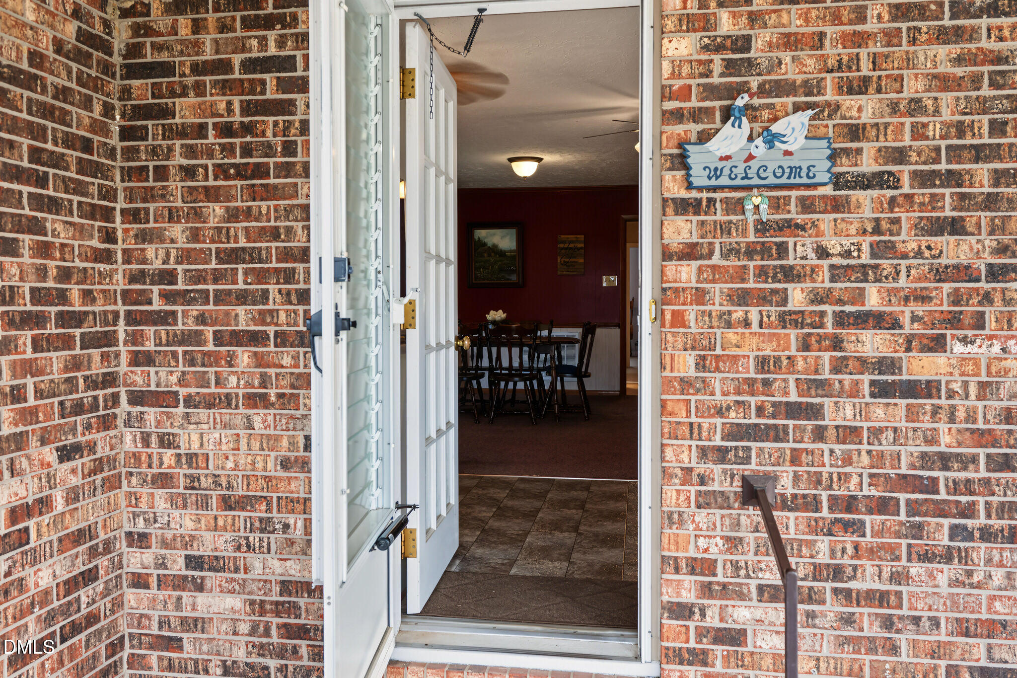 212 E Westwood Drive Property Photo 11