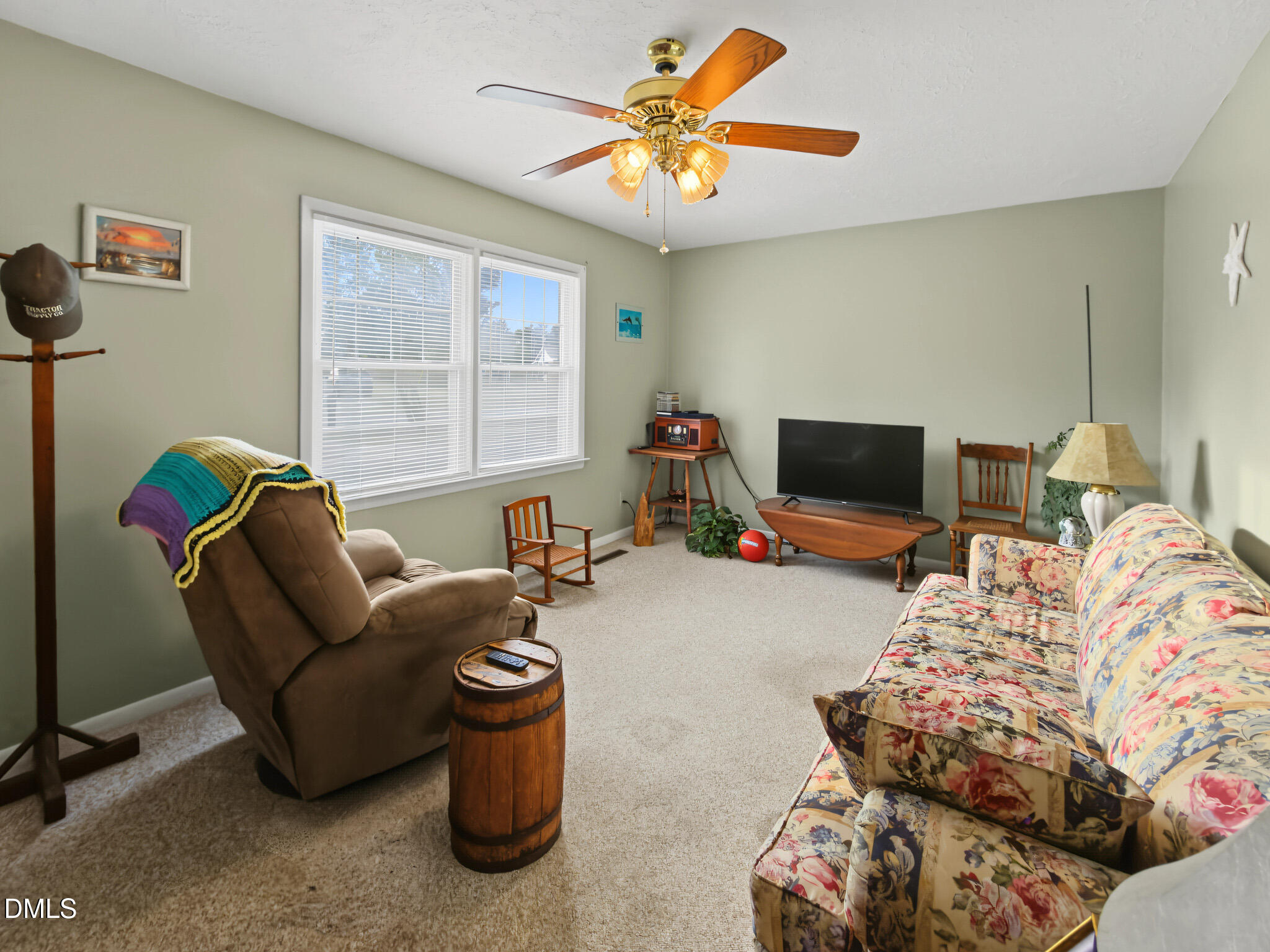 212 E Westwood Drive Property Photo 12