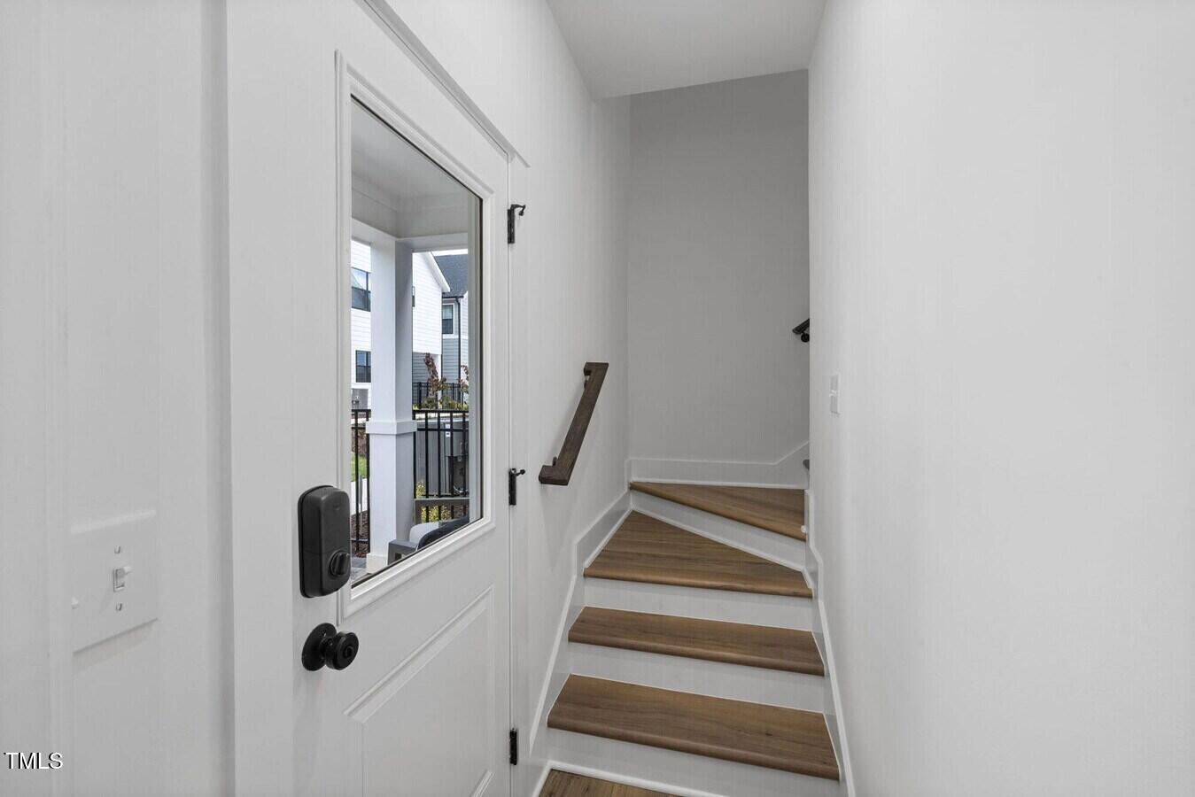 554 E Hargett Street Property Photo 17