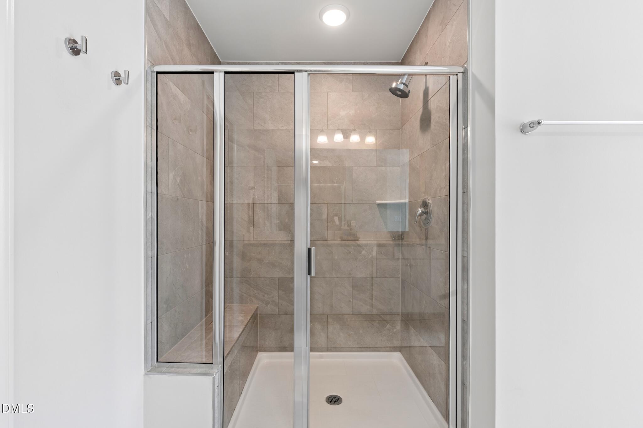 527 Glen Clova Drive Property Photo 13