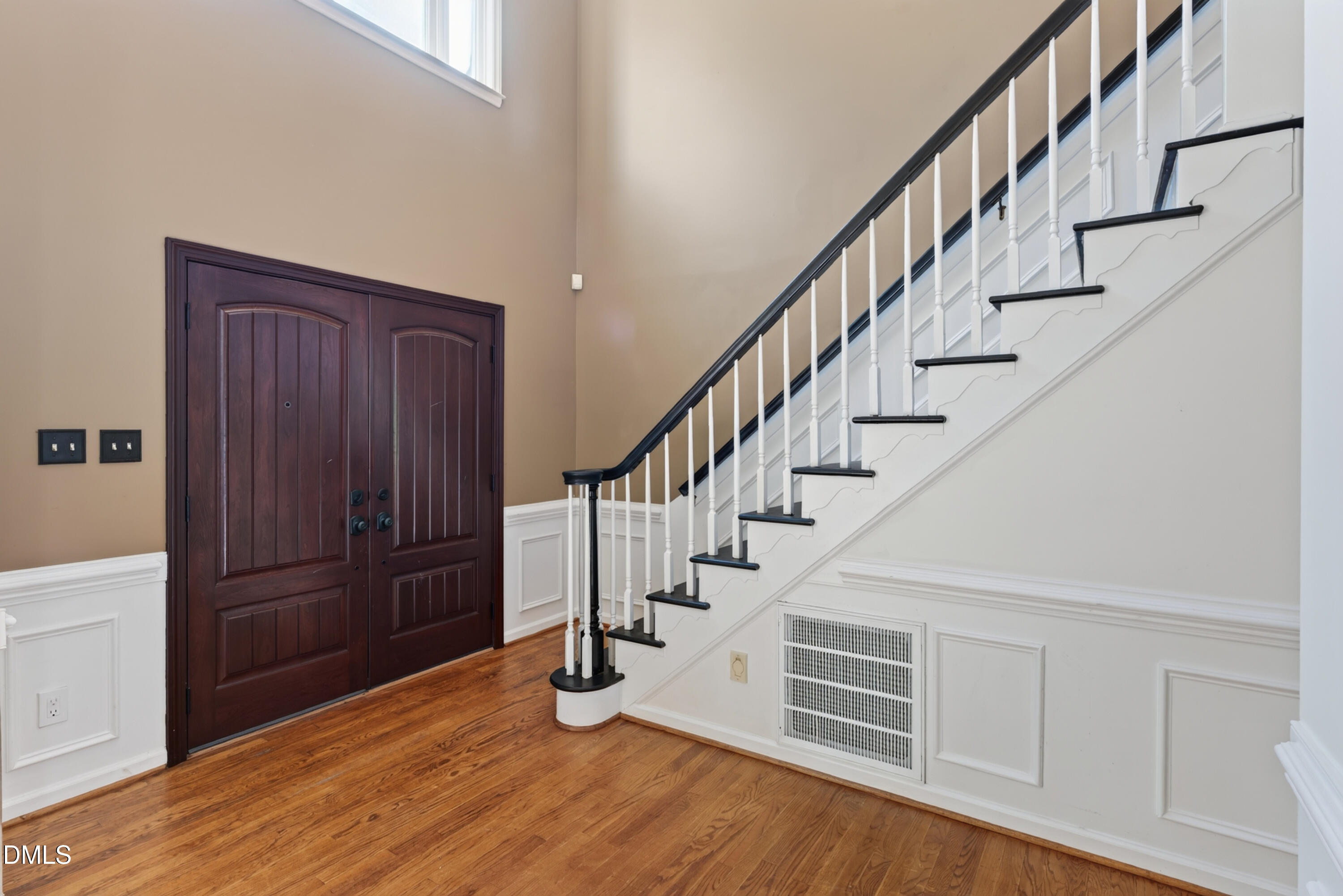 102 Powder Mill Court Property Photo 6