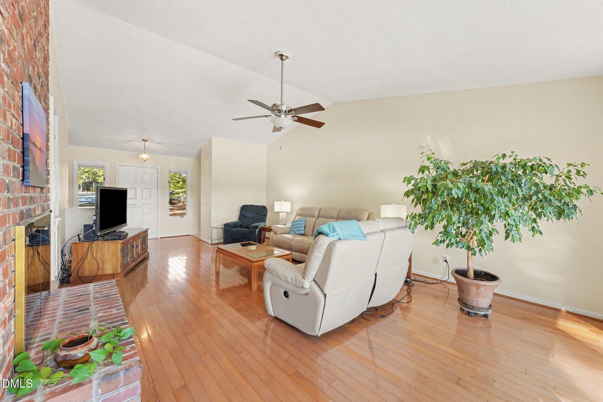 111 Swan Run Court Property Photo 13