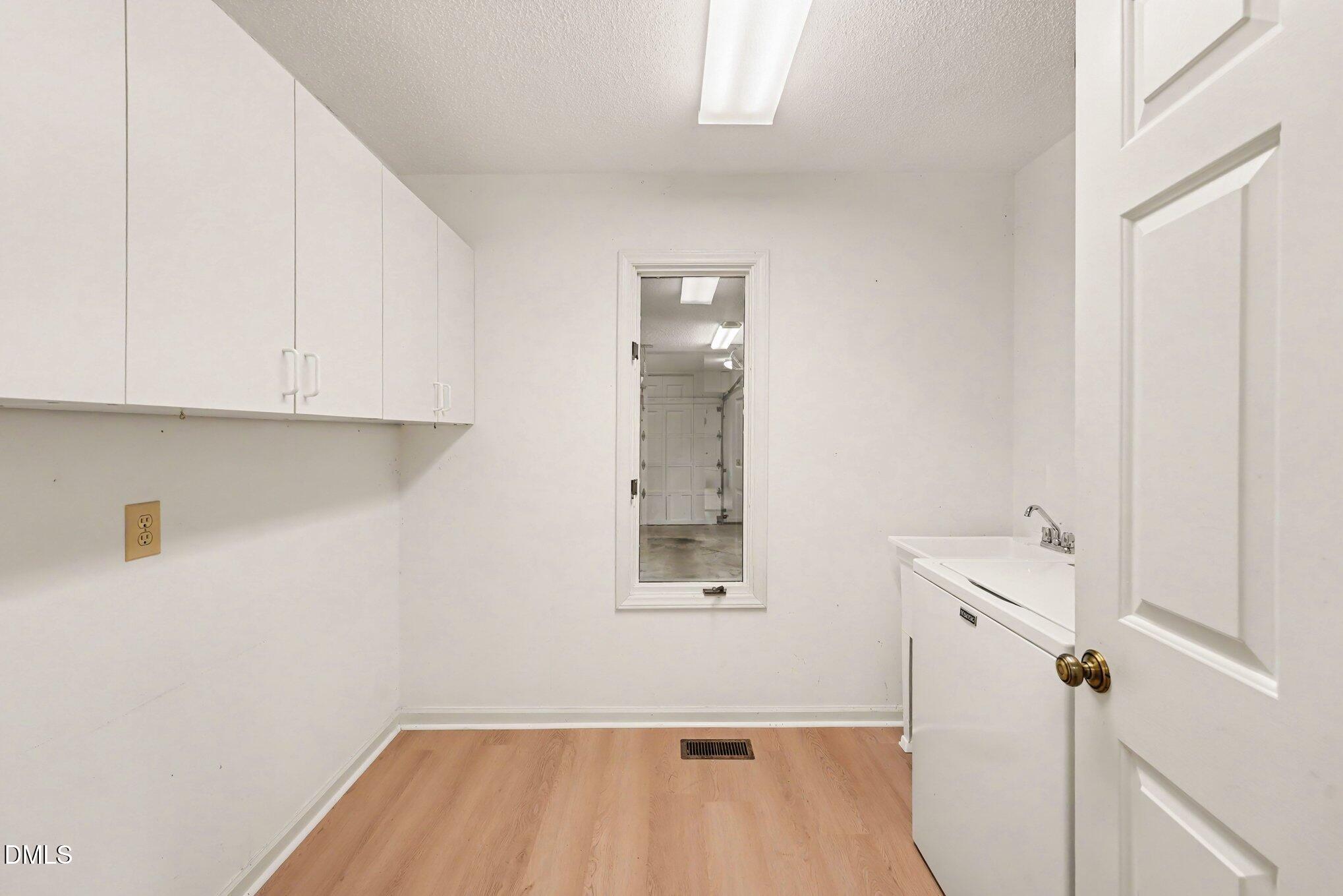 111 Swan Run Court Property Photo 29