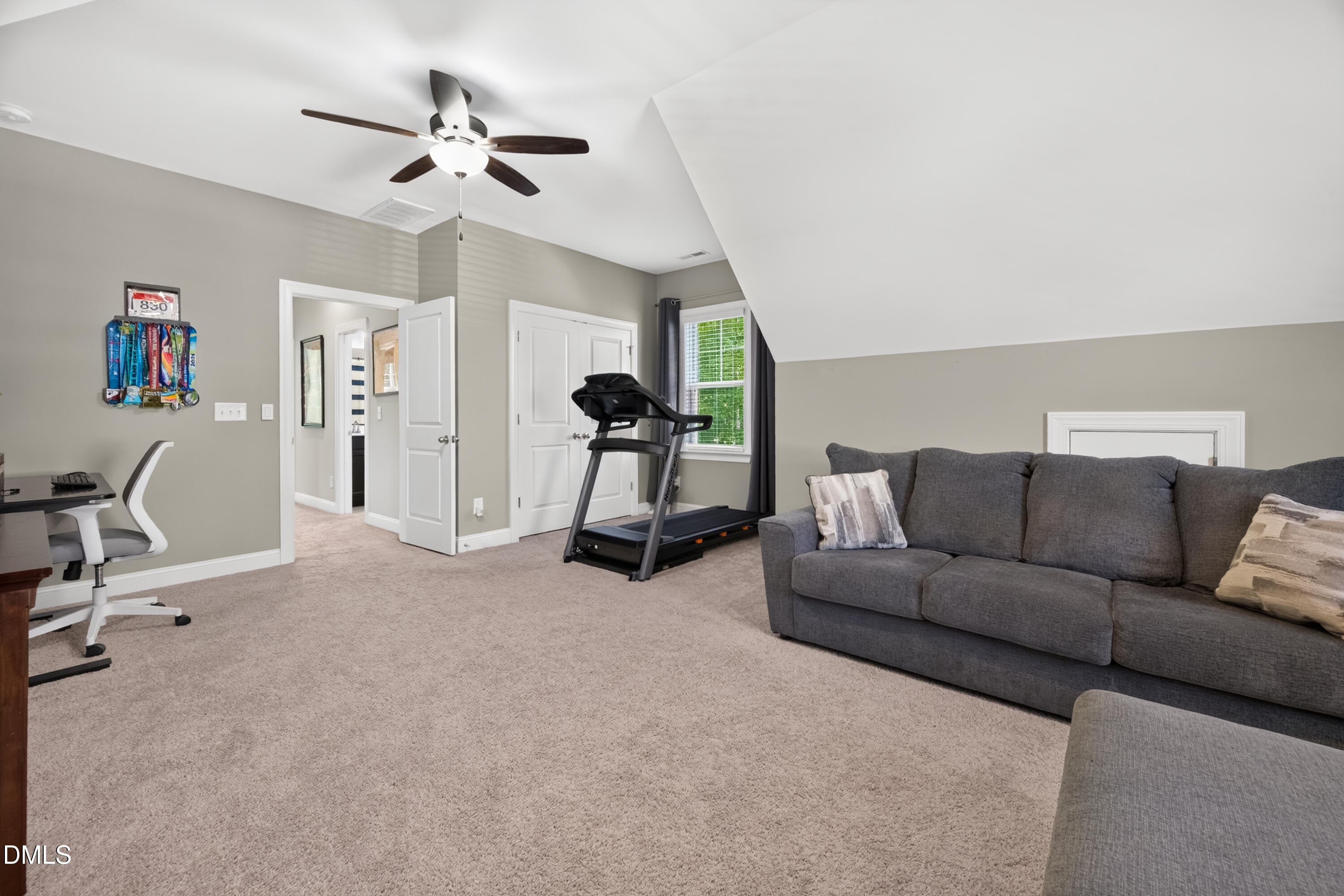 505 Horncliffe Way Property Photo 37