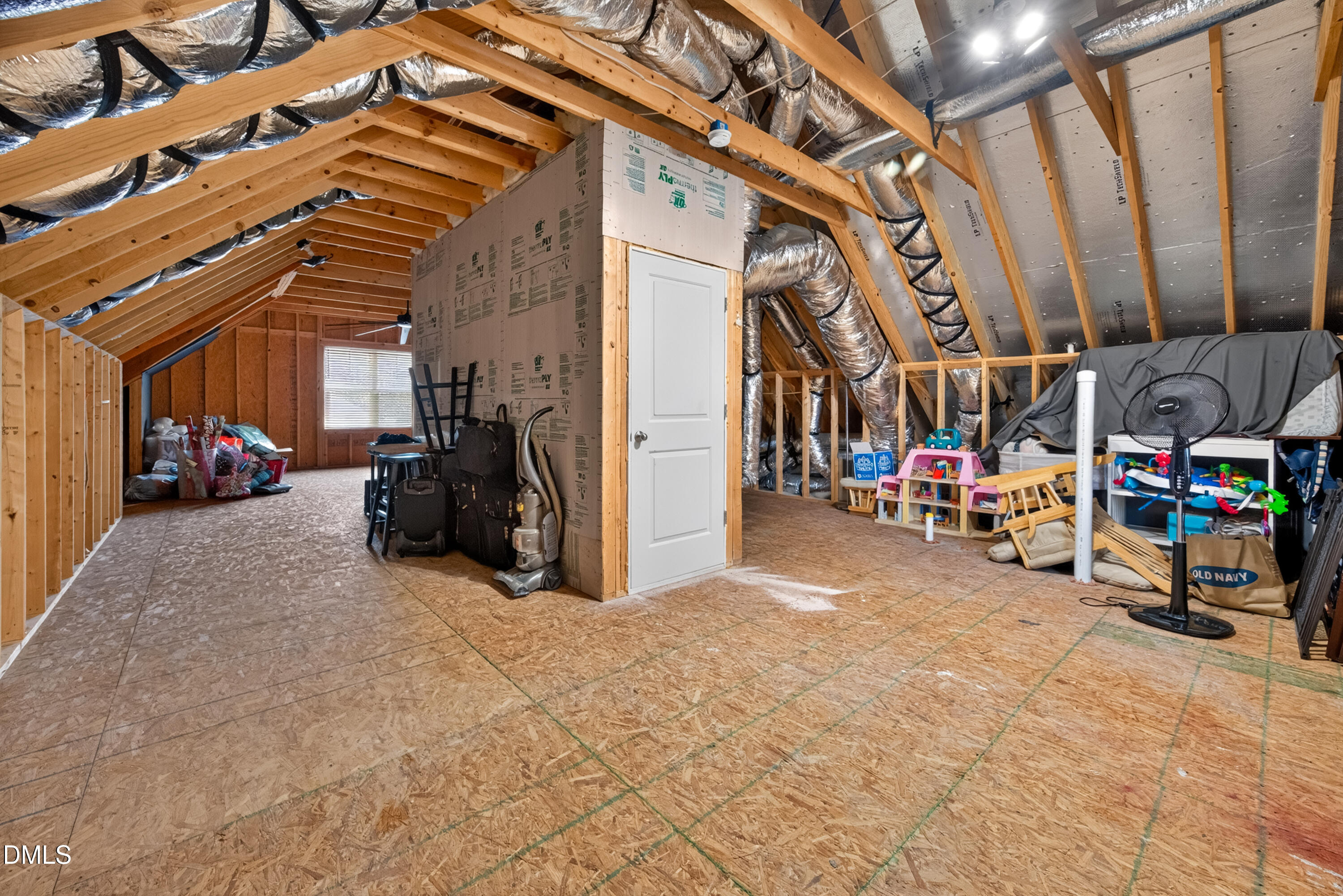 505 Horncliffe Way Property Photo 39