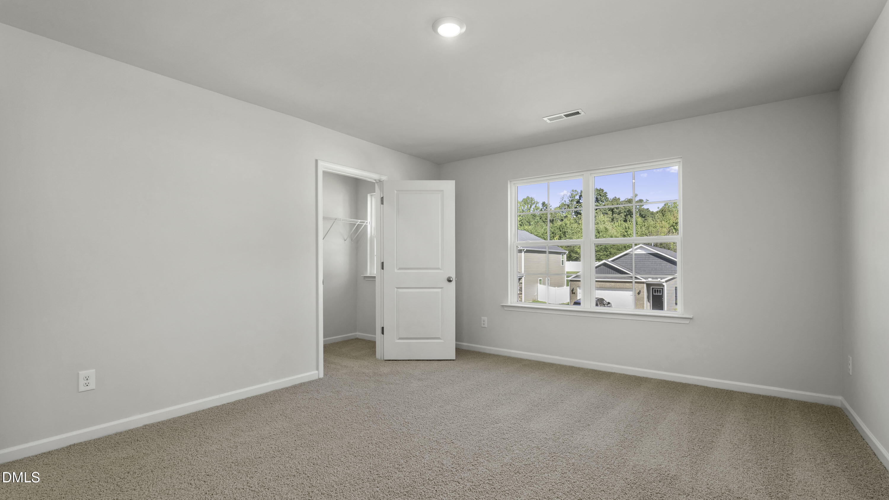 402 The Brus Street Property Photo 34