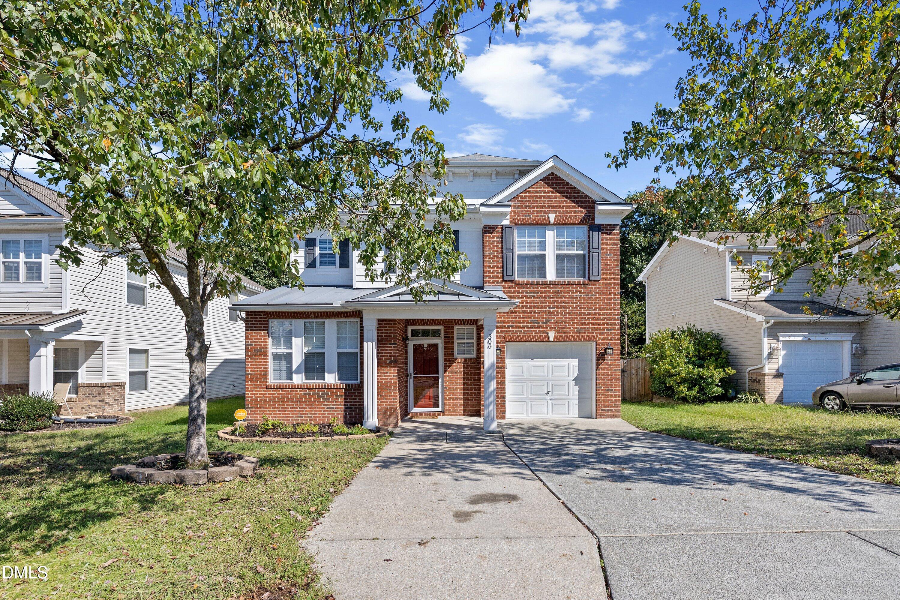 306 Knightwood Drive Property Photo 2