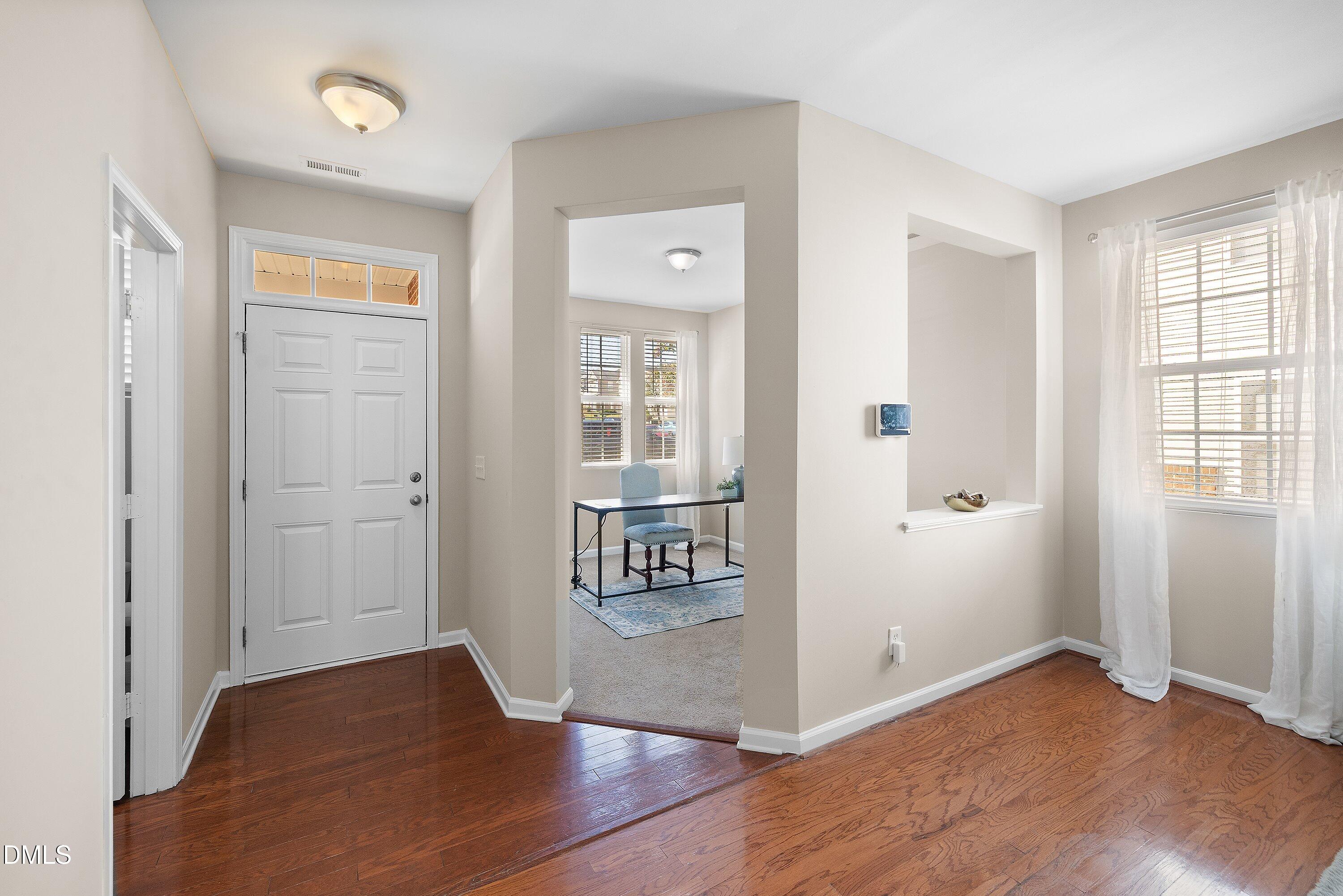 306 Knightwood Drive Property Photo 4