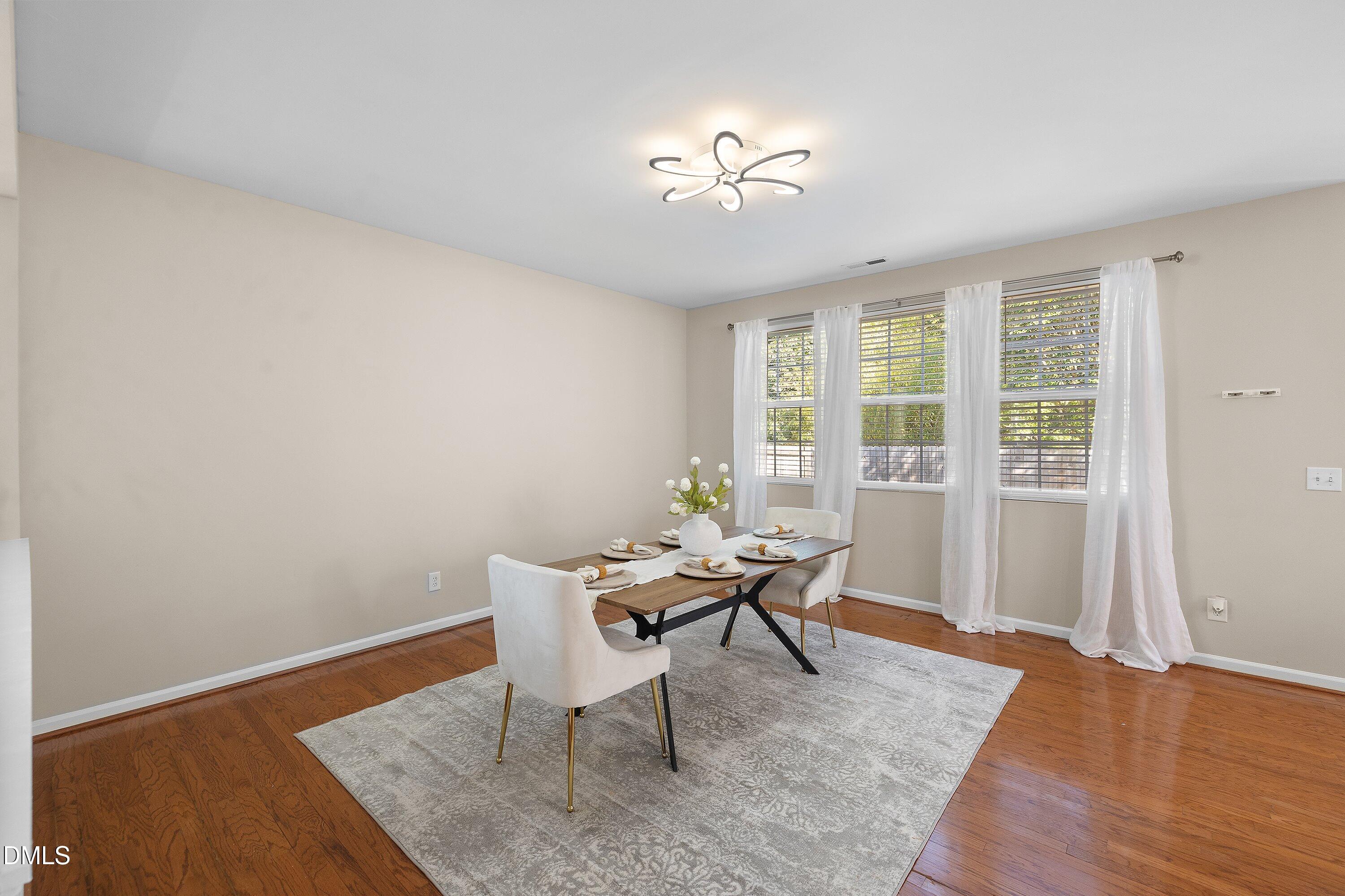 306 Knightwood Drive Property Photo 12