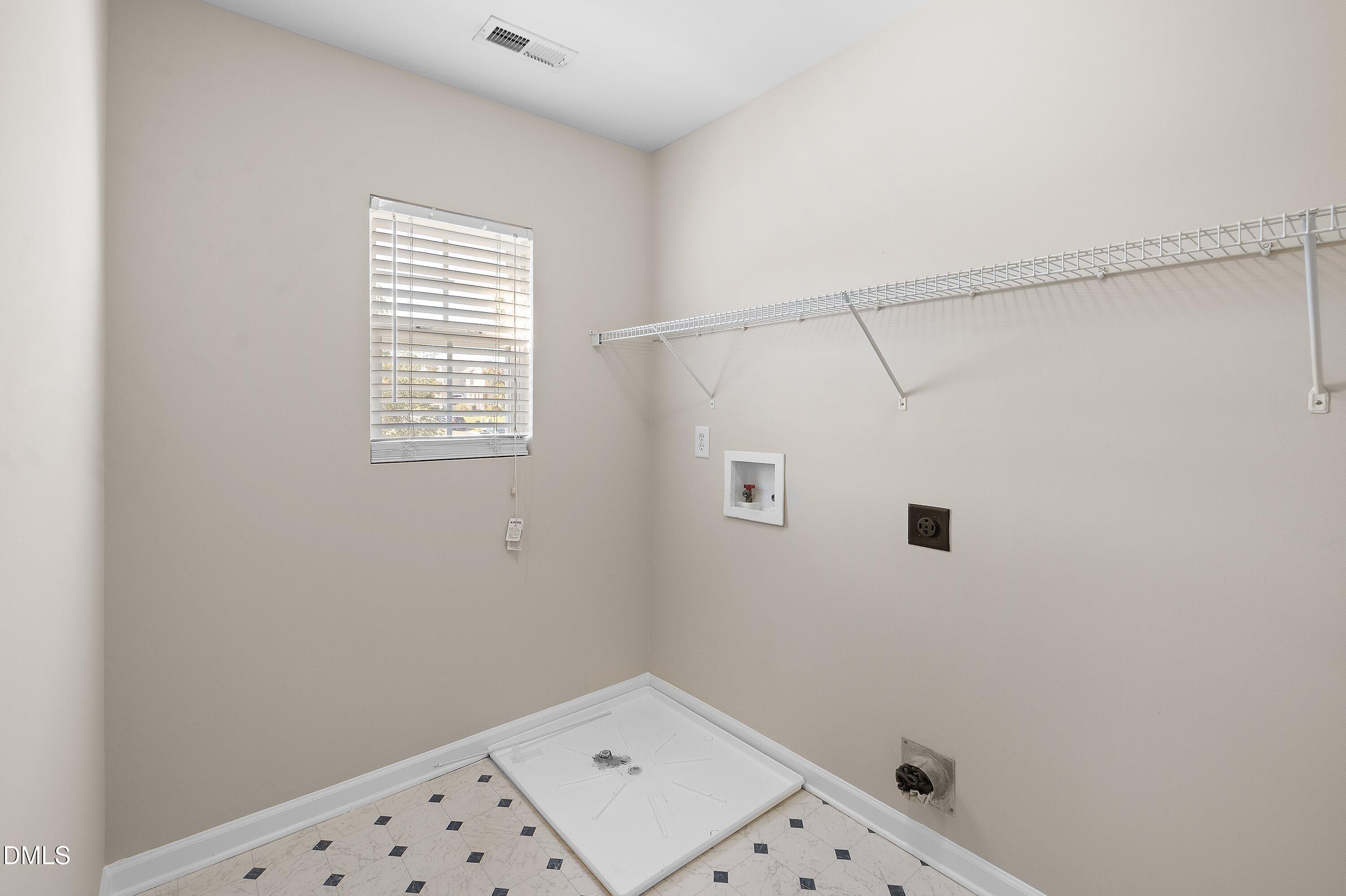 306 Knightwood Drive Property Photo 33