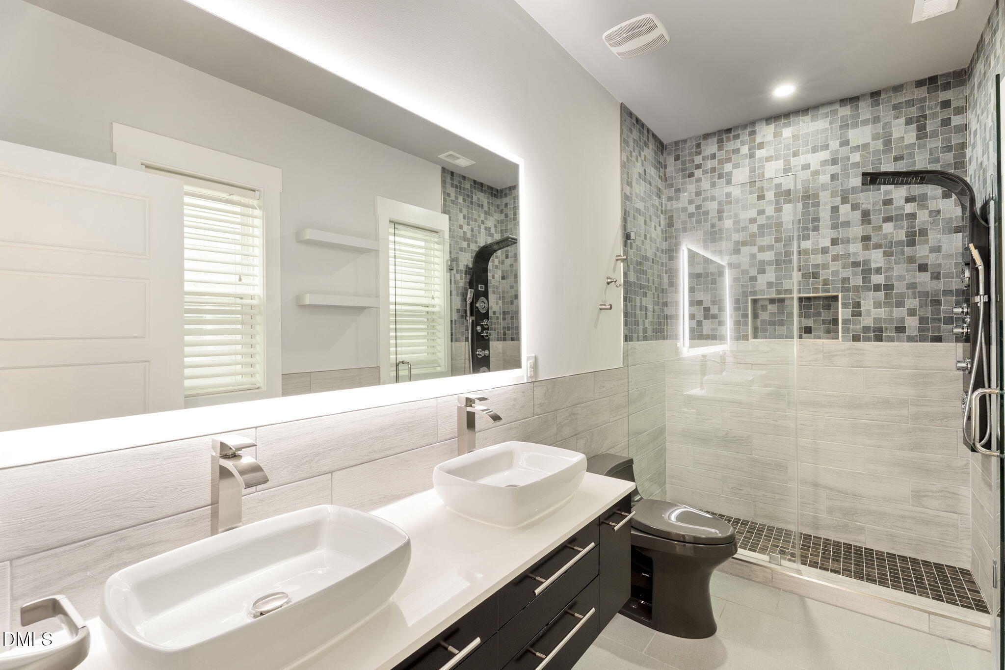 2319 Great Ridge Parkway Property Photo 14