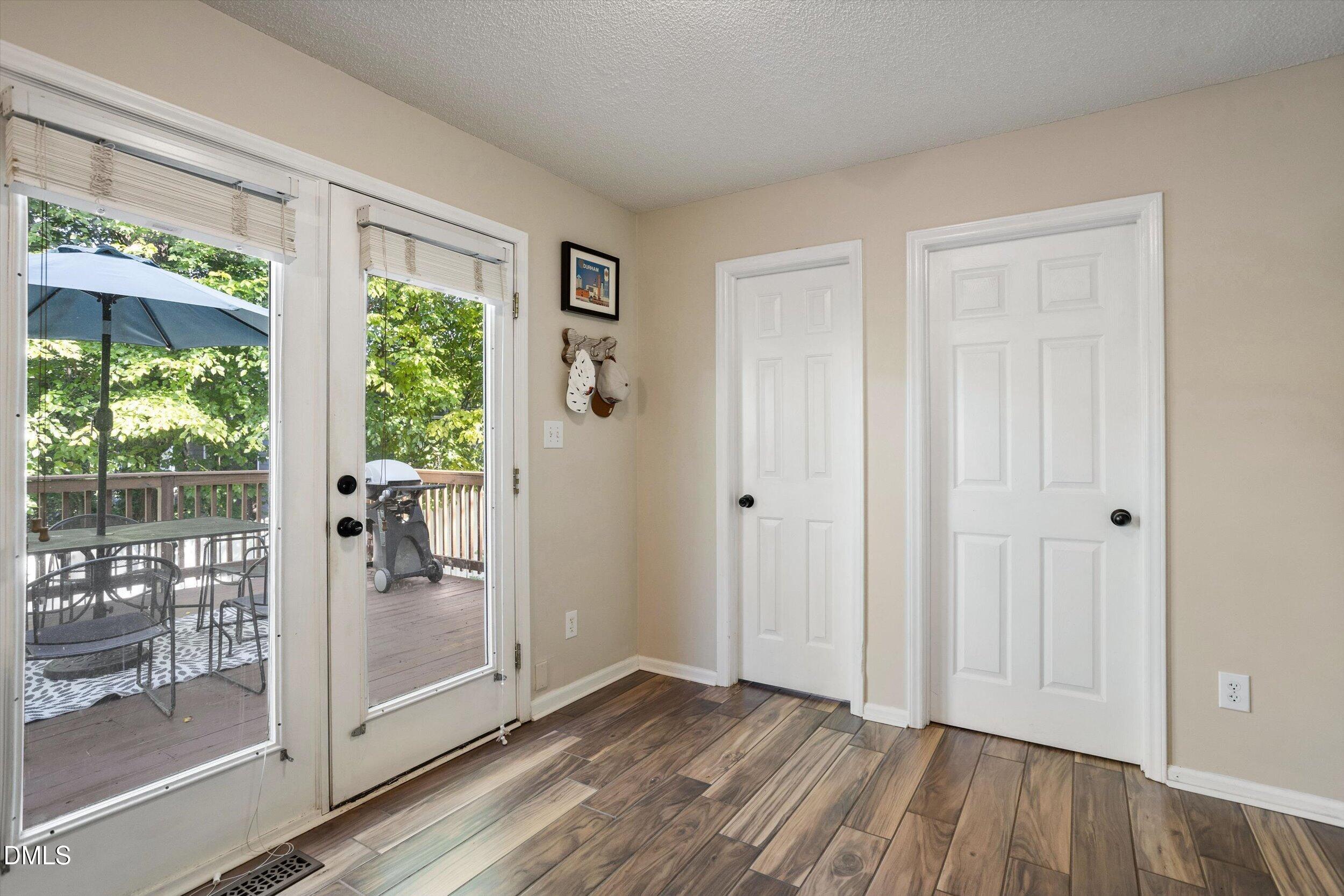5112 Carolwood Lane Property Photo 12