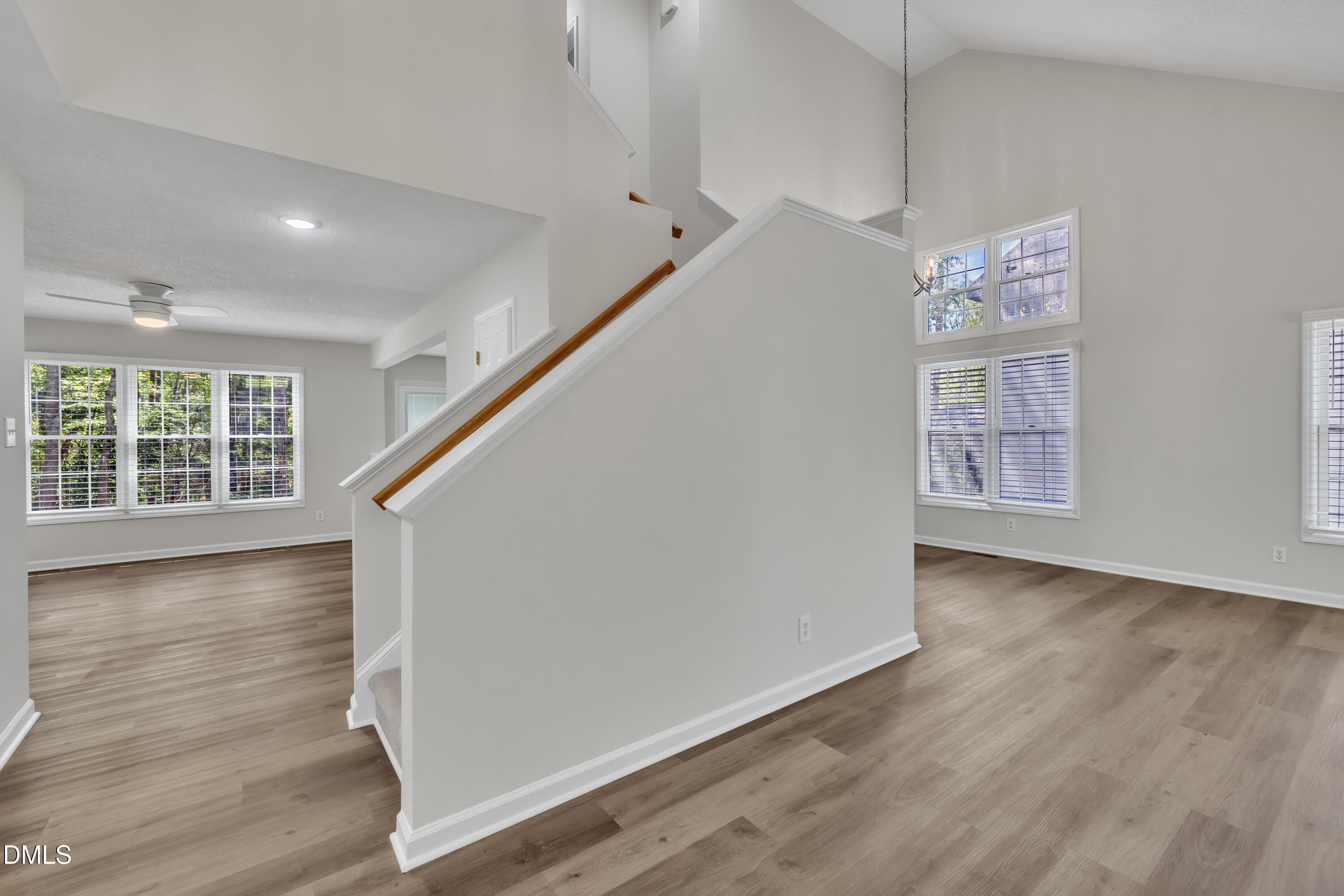 102 Cove Creek Drive Property Photo 7