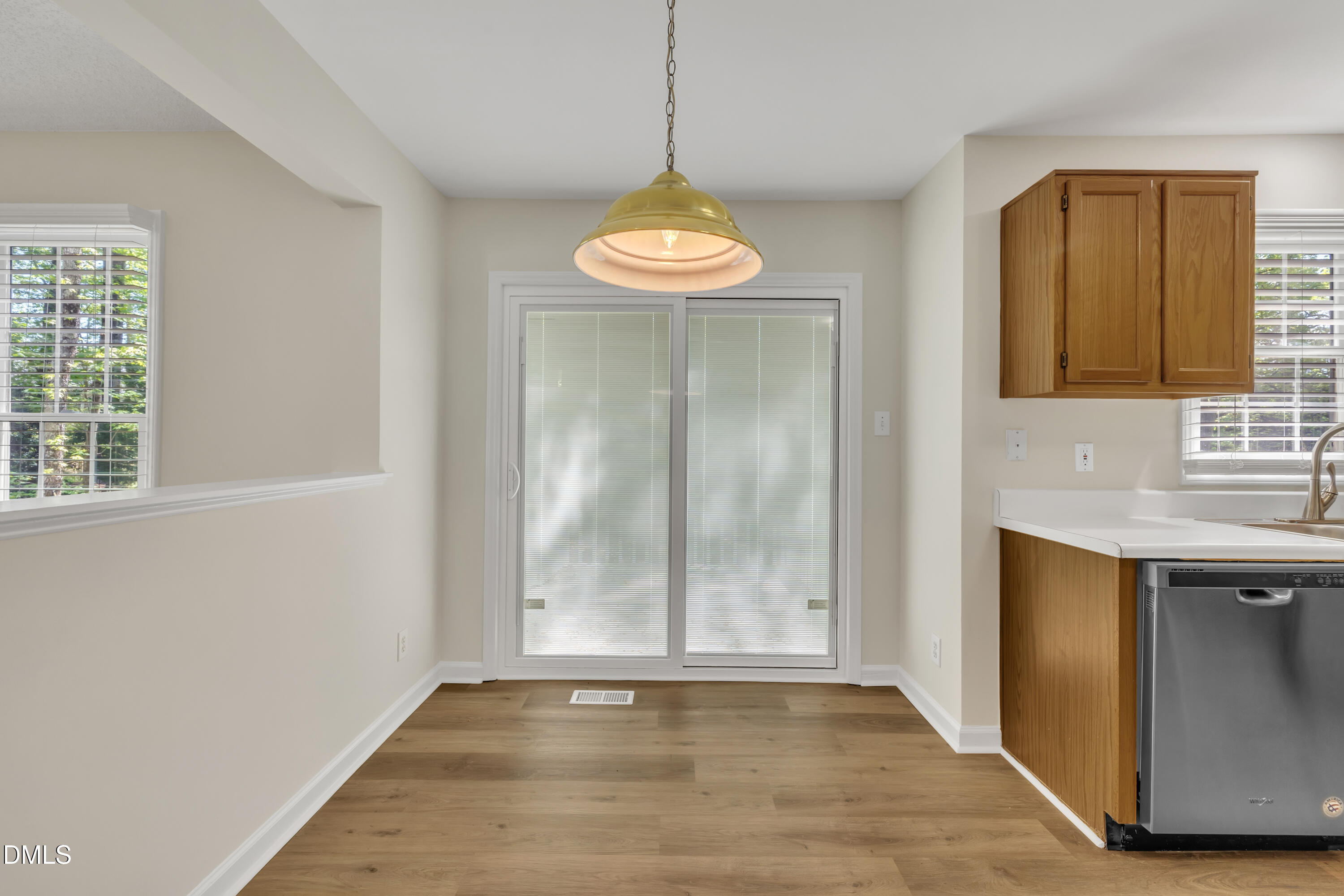 102 Cove Creek Drive Property Photo 18