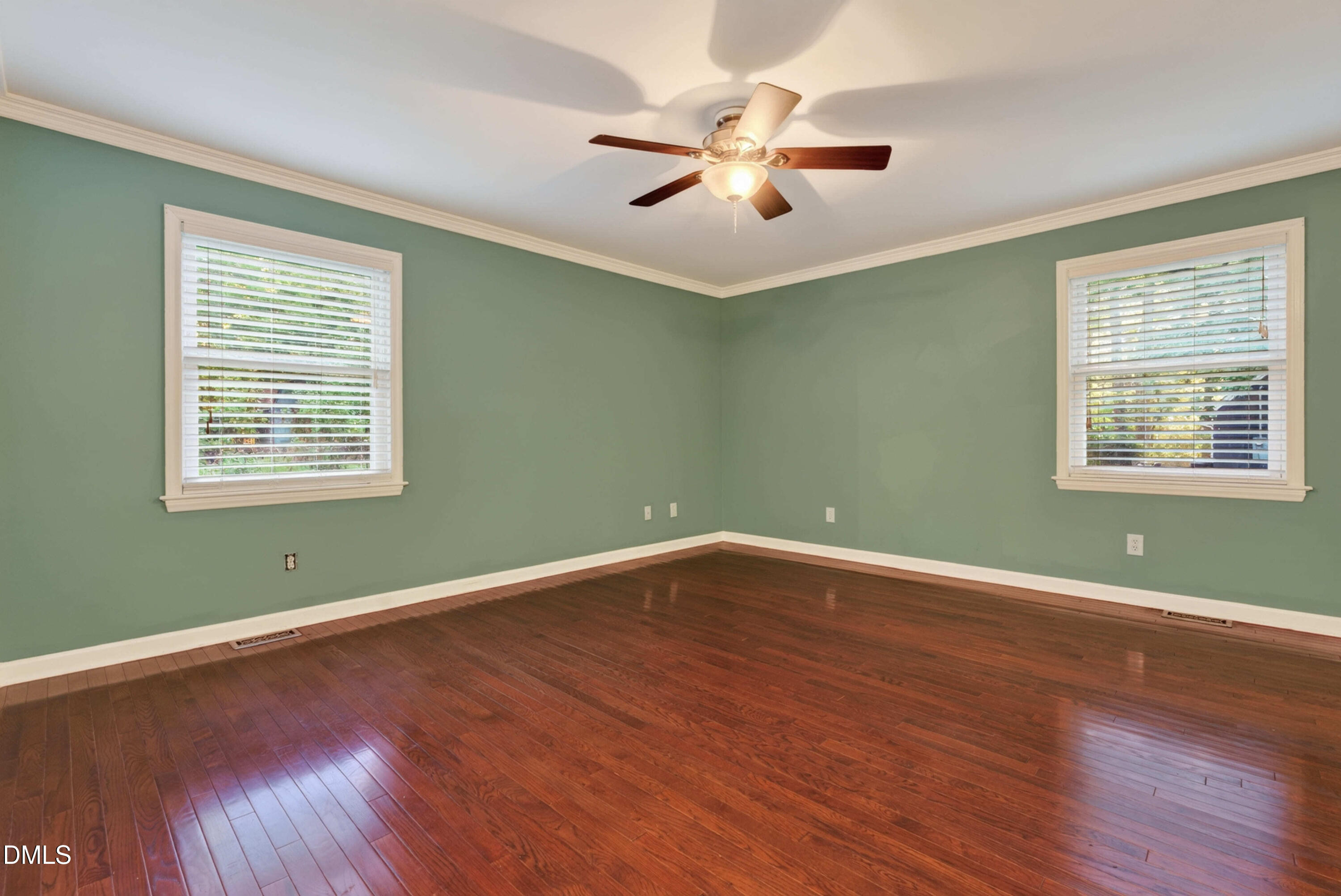 813 Greenwood Circle Property Photo 11