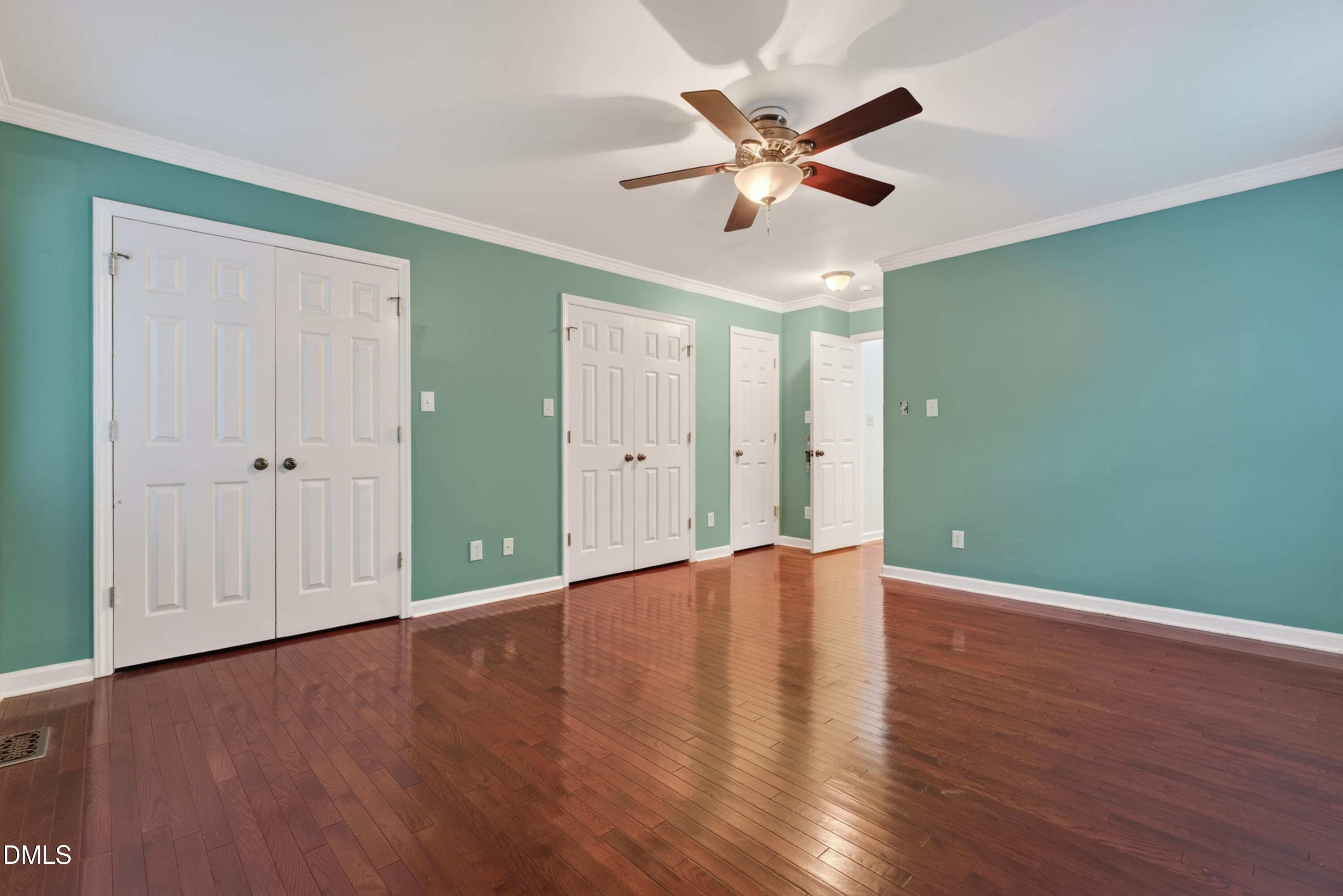813 Greenwood Circle Property Photo 12