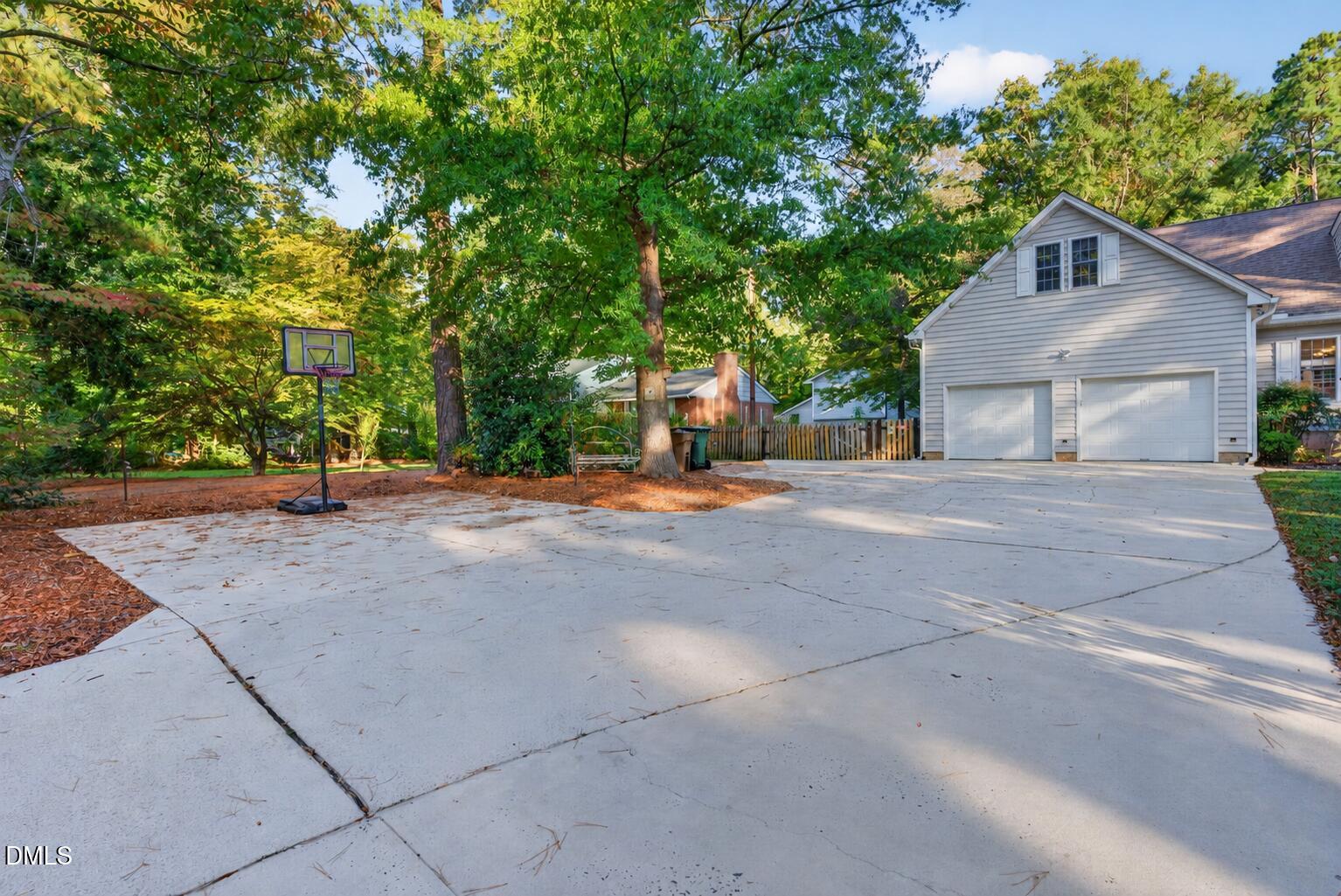 813 Greenwood Circle Property Photo 29