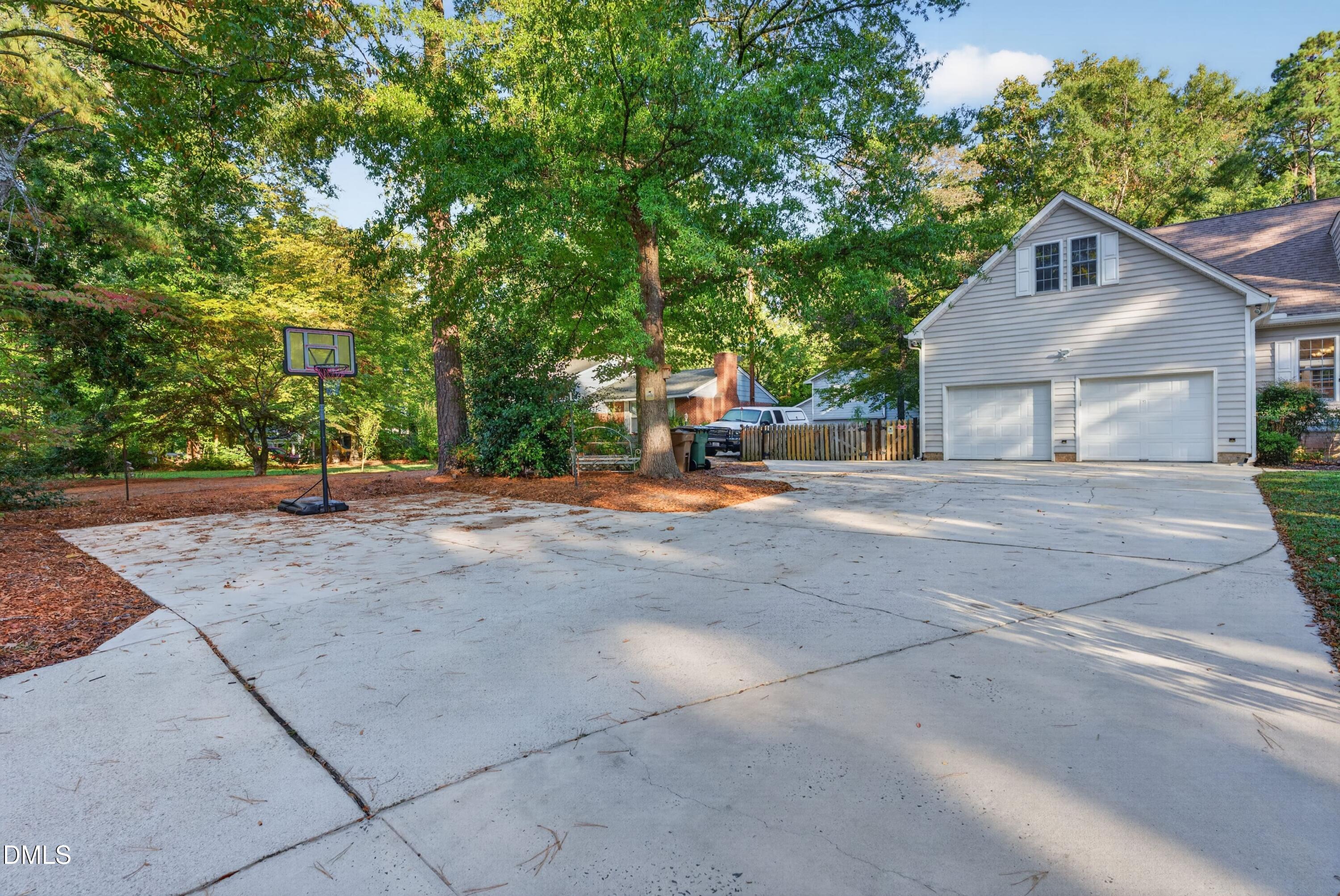 813 Greenwood Circle Property Photo 30
