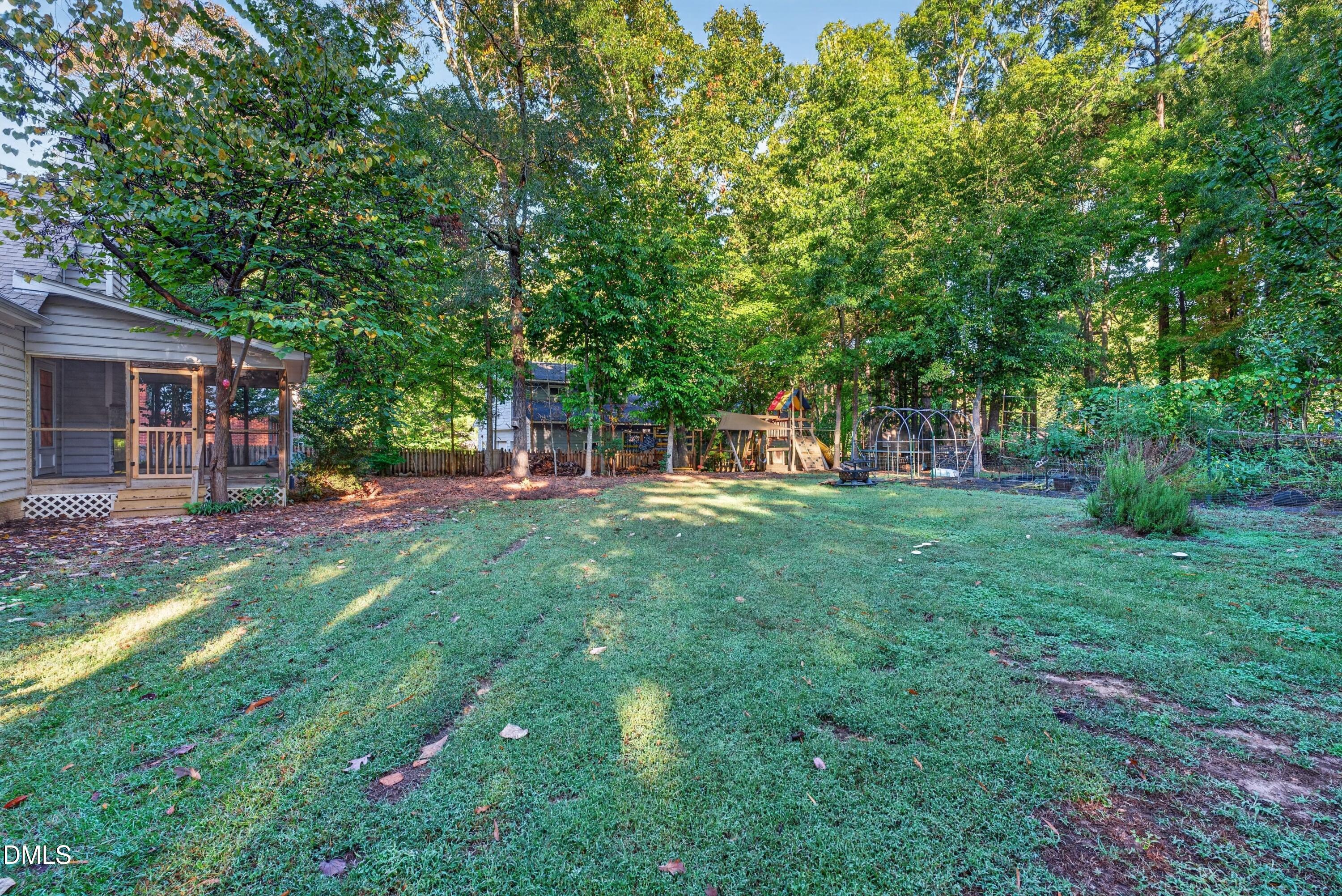 813 Greenwood Circle Property Photo 33