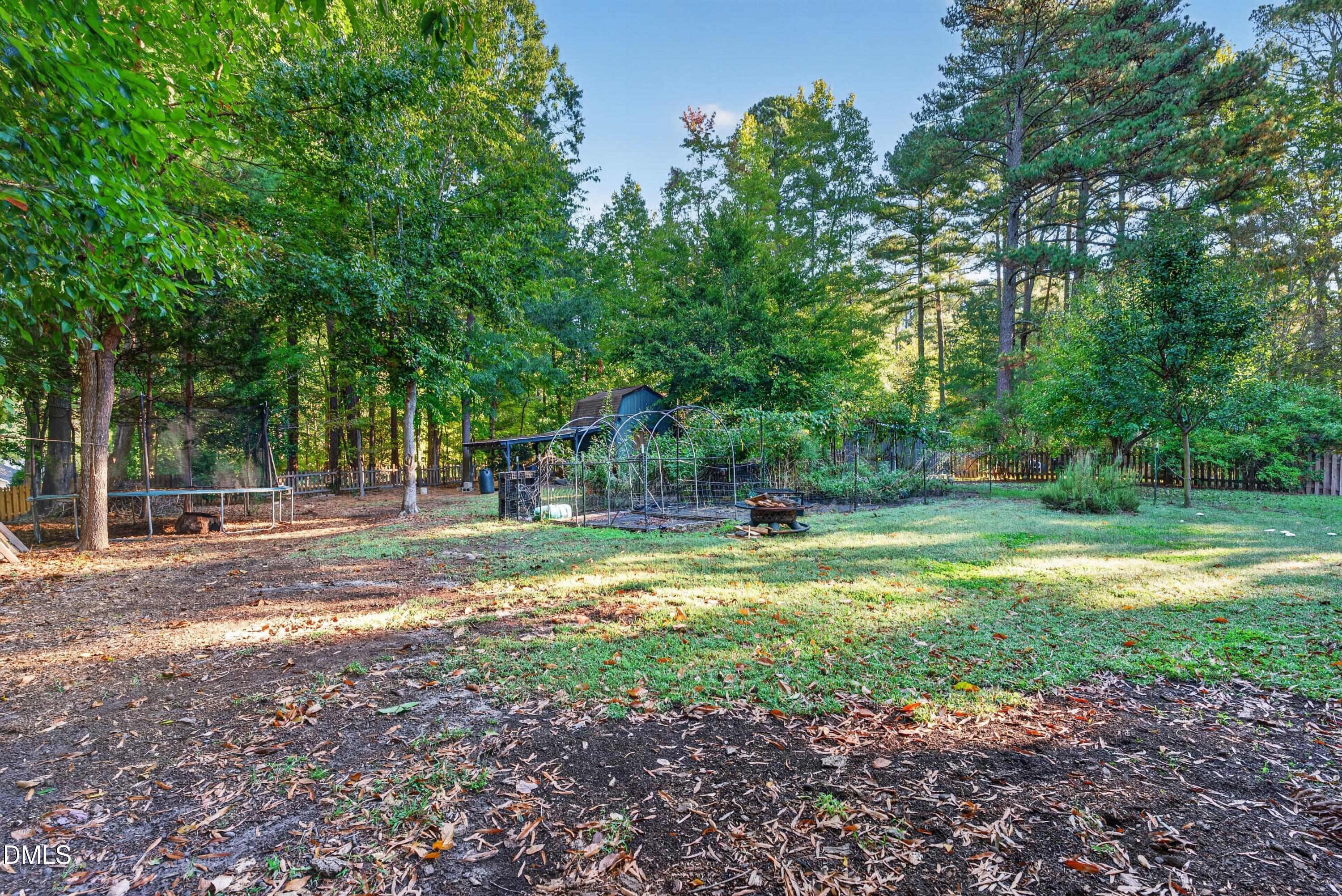 813 Greenwood Circle Property Photo 34