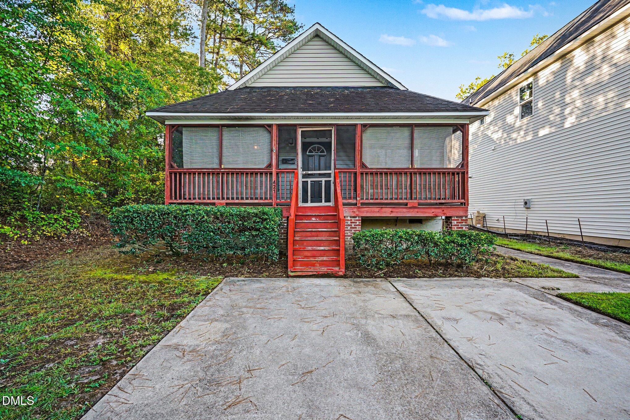 421 Longfellow Street Property Photo 1