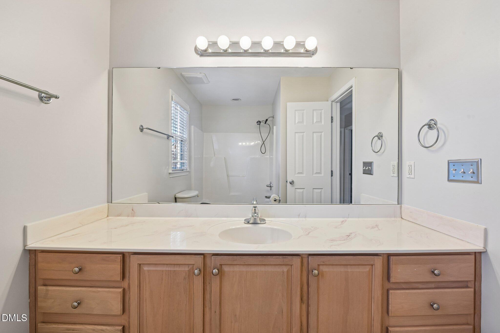 858 Saratoga Drive Property Photo 18