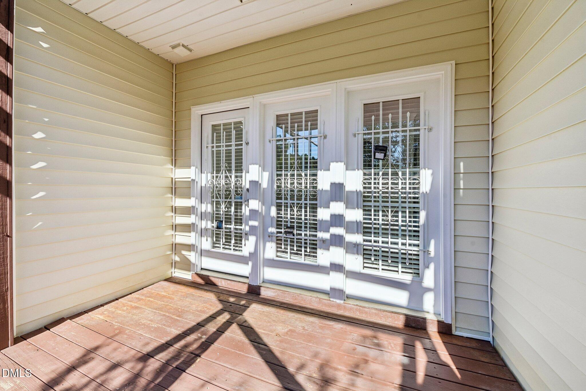 858 Saratoga Drive Property Photo 20