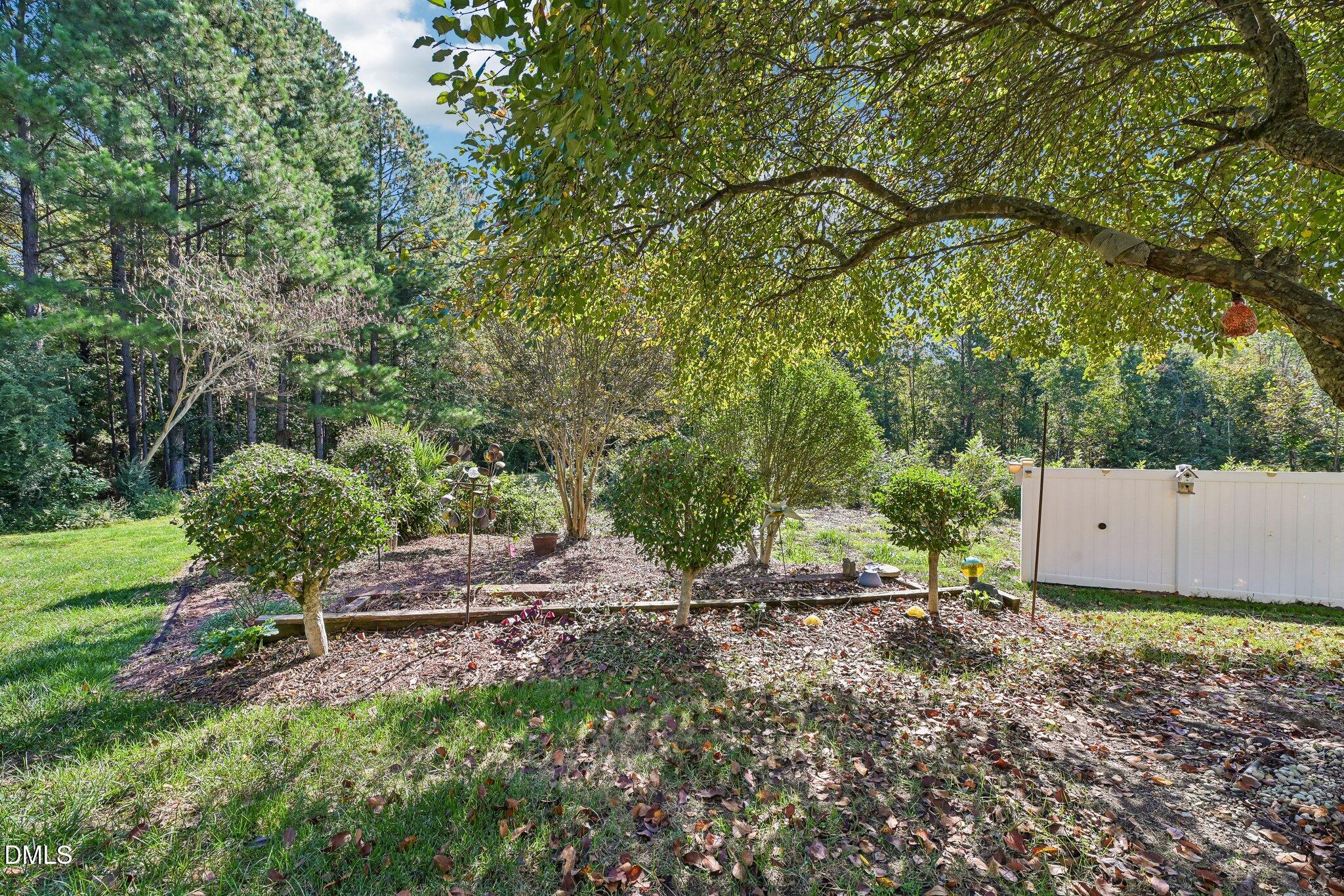 858 Saratoga Drive Property Photo 23