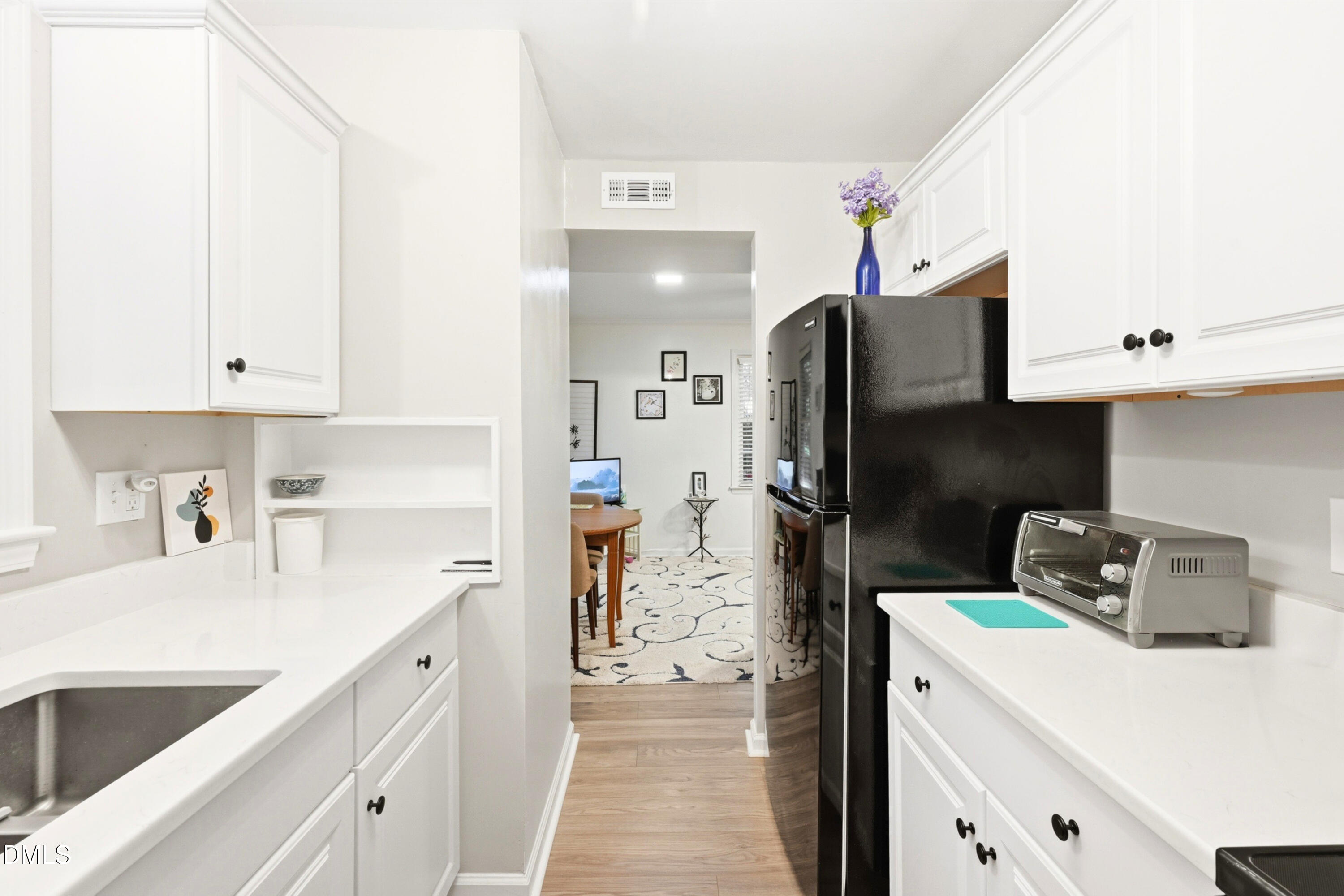 128 Drummond Place Property Photo 29