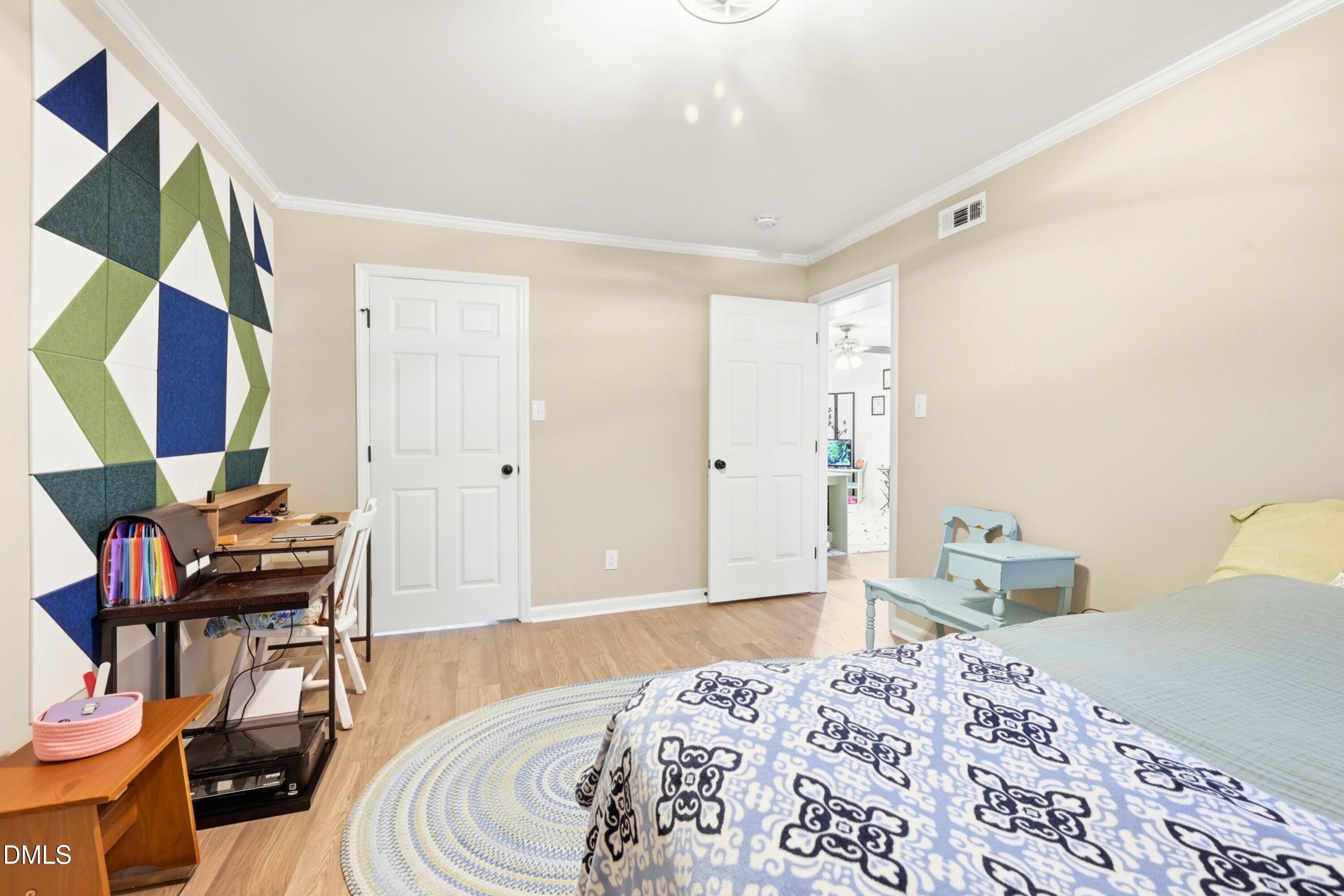 128 Drummond Place Property Photo 33